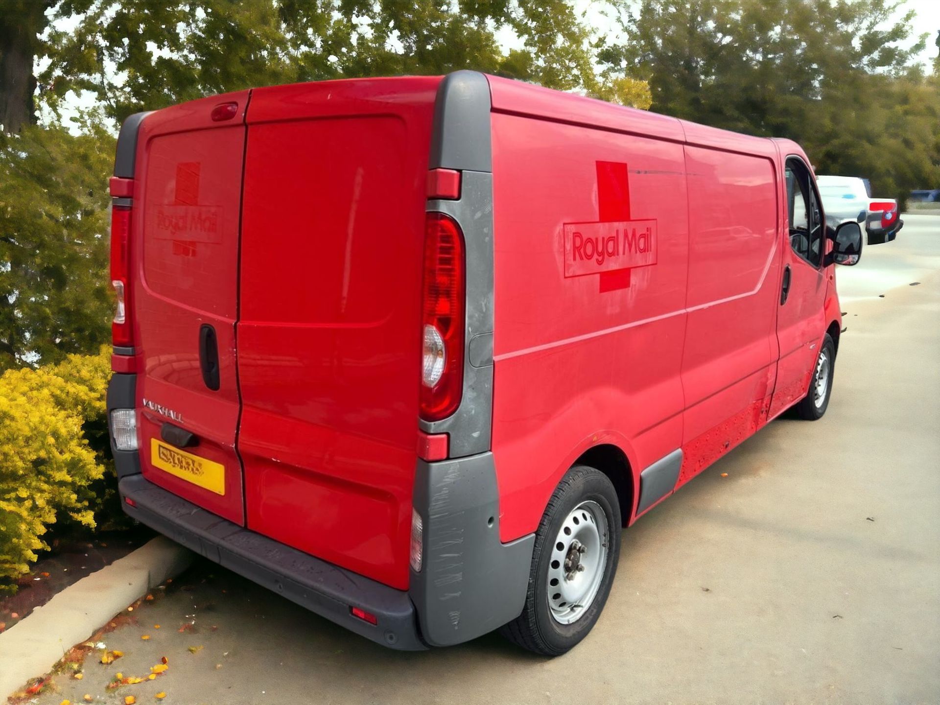 2013 VAUXHALL VIVARO LWB L2 PANEL VAN (ONLY 90K MILES) - Image 6 of 12