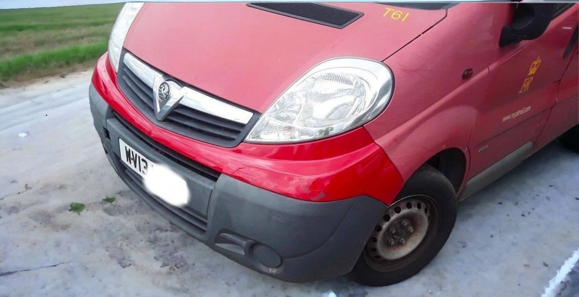 **SPARES OR REPAIRS** 2013 VAUXHALL VIVARO LWB PANEL VAN - YOUR RELIABLE WORKHORSE AWAITS - Image 3 of 6