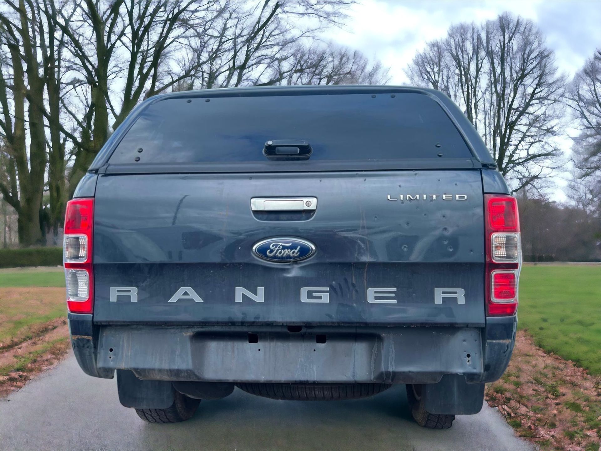 **SPARES OR REPAIRS** 2018 FORD RANGER LIMITED DOUBLE CAB - REVIVED POWER, UNMATCHED LUXURY - Image 3 of 7