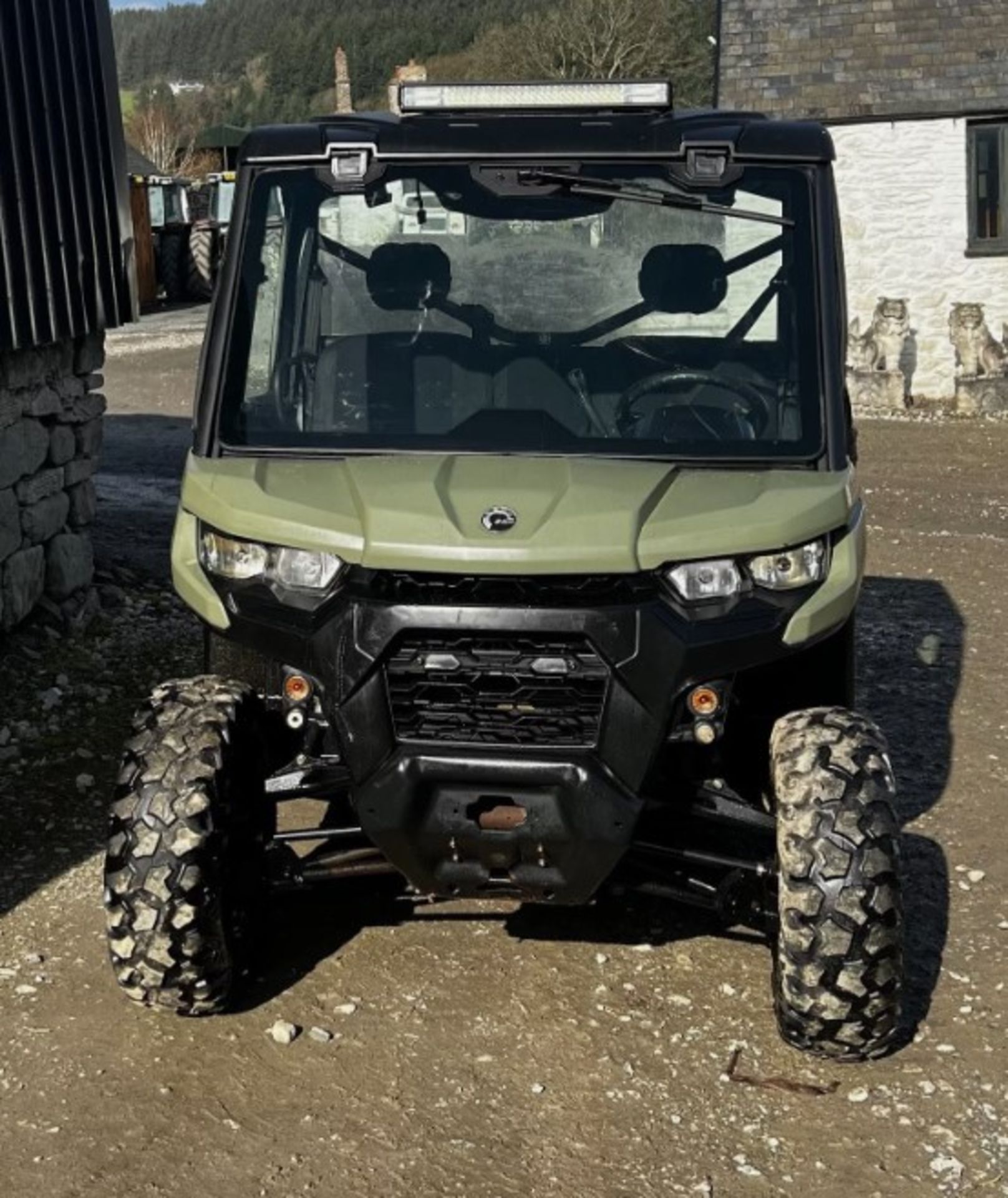 2020 CAN AM TRAXTER HD8 - YOUR RELIABLE WORK COMPANION FOR ANY TERRAIN - Image 3 of 9