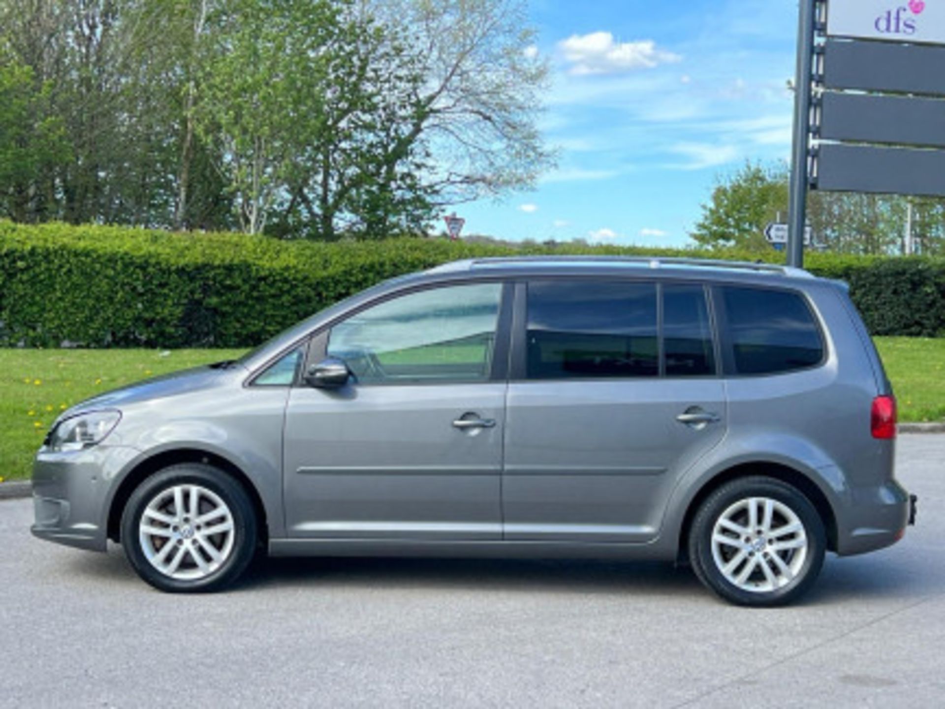 2011 VOLKSWAGEN TOURAN 2.0 TDI SE DSG (ONLY 79 K MILES ) >>--NO VAT ON HAMMER--<< - Image 74 of 136