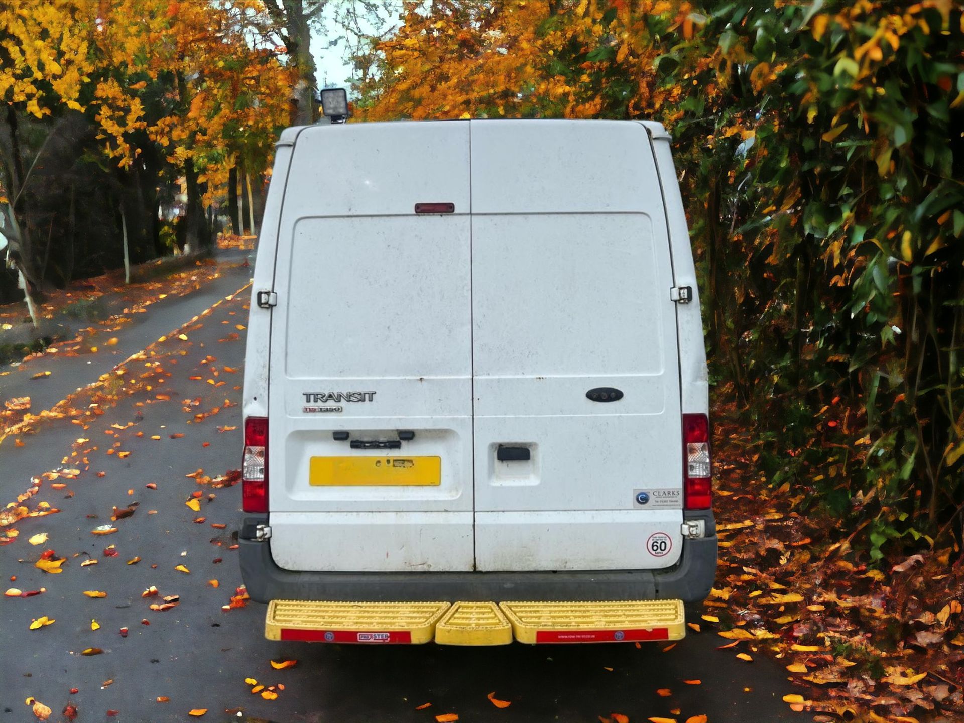 2011 FORD TRANSIT LWB PANEL VAN - IDEAL FOR REPAIR OR PARTS **SPARES OR REPAIRS** - Image 5 of 19