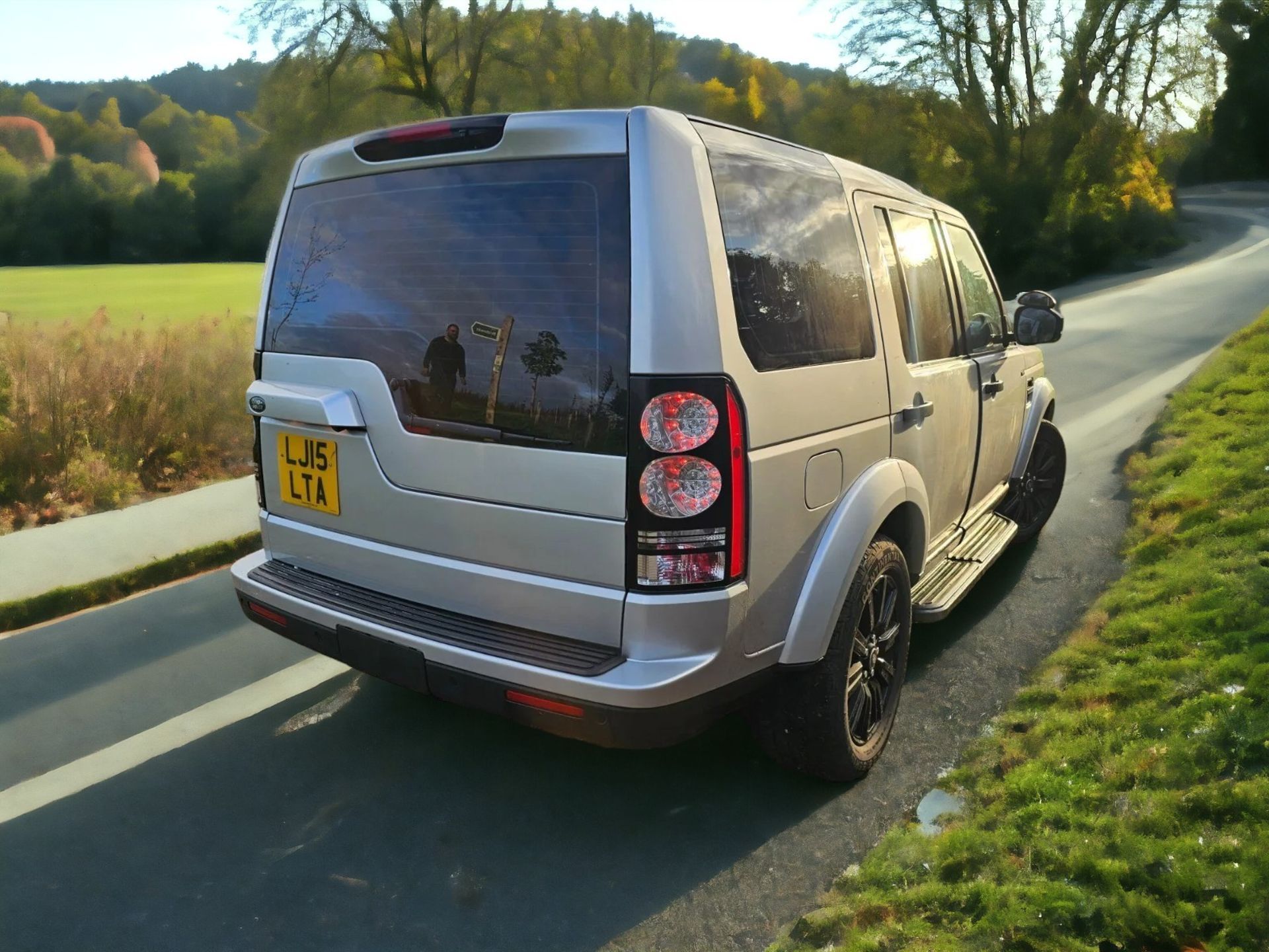 2015 LAND ROVER DISCOVERY SE - Image 4 of 7