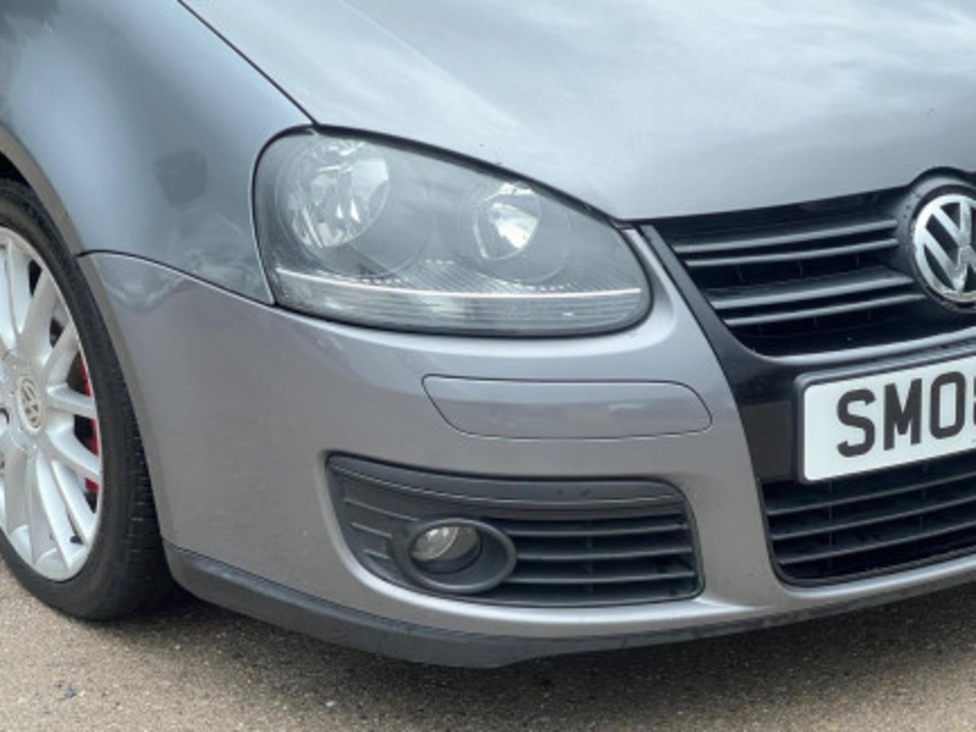 VOLKSWAGEN GOLF 2.0 TDI GT 5DR >>--NO VAT ON HAMMER--<< - Image 40 of 109