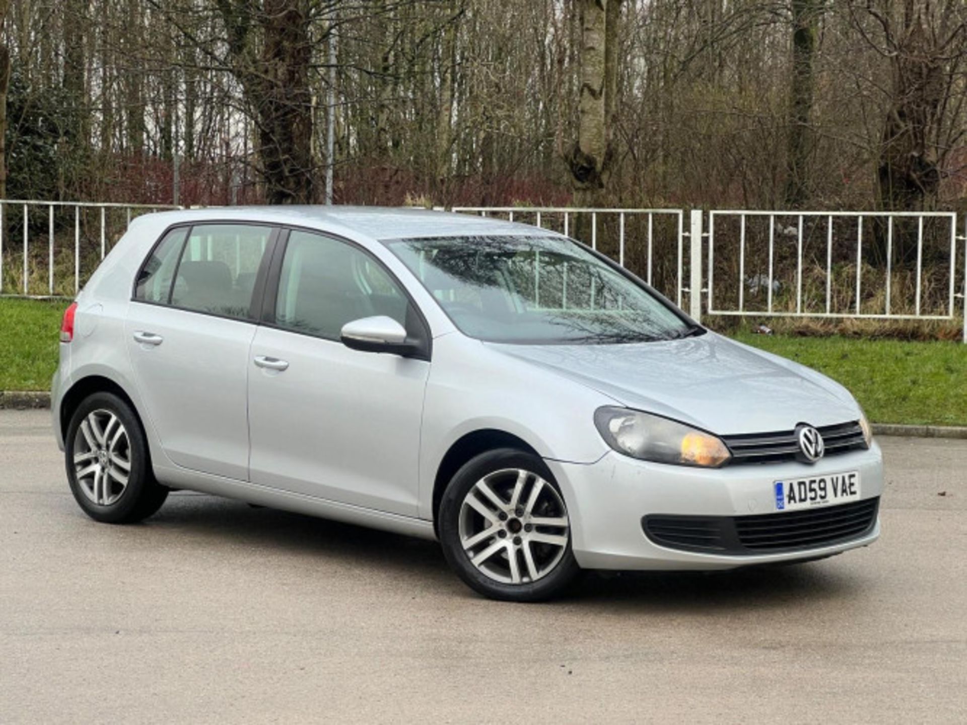 2009 VOLKSWAGEN GOLF 2.0 TDI SE DSG - CUTTING EDGE TECHNOLOGY >>--NO VAT ON HAMMER--<< - Image 63 of 67