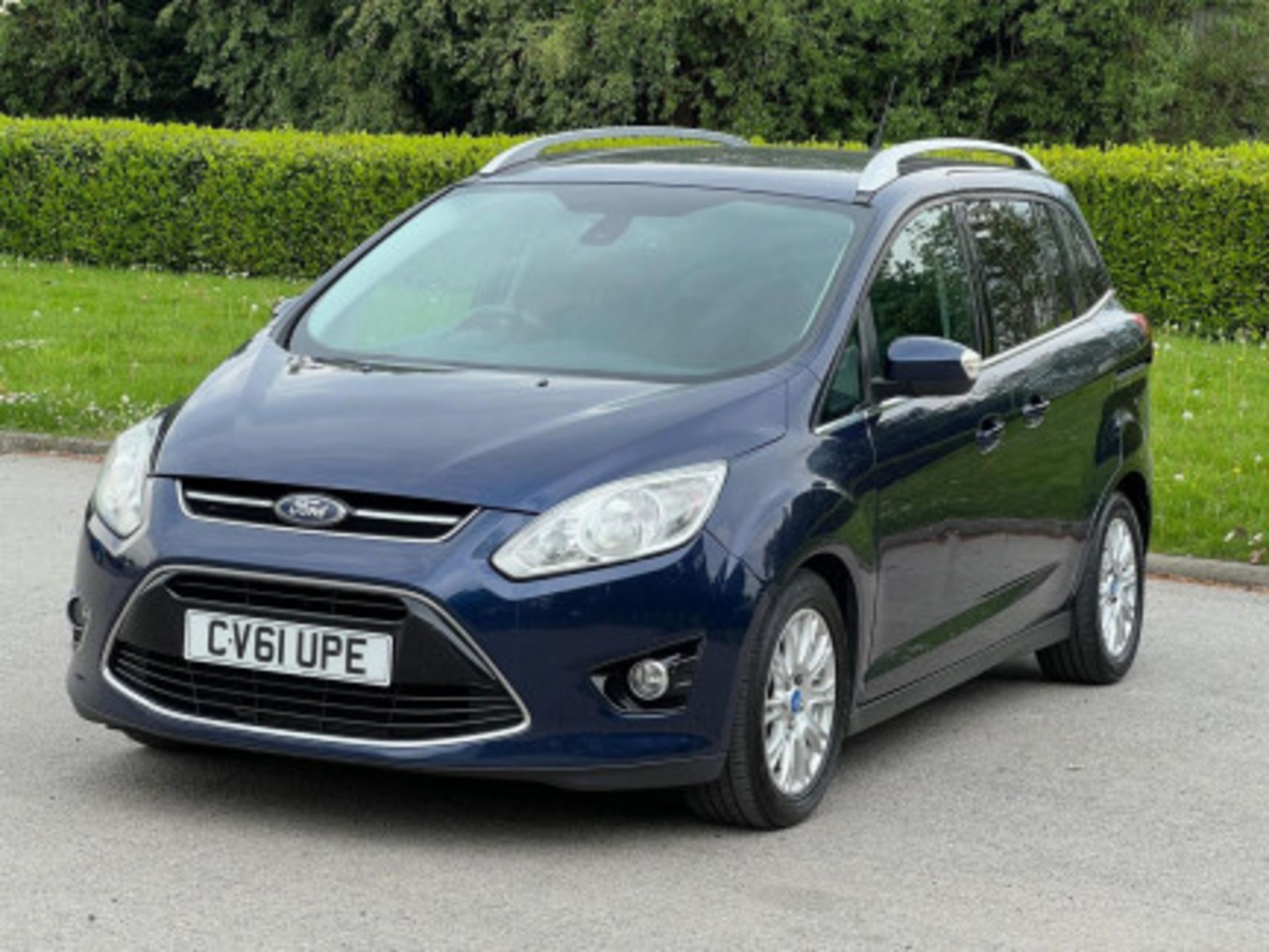 STYLISH AND SPACIOUS 2011 FORD GRAND C-MAX 1.6 TDCI >>--NO VAT ON HAMMER--<< - Image 62 of 136