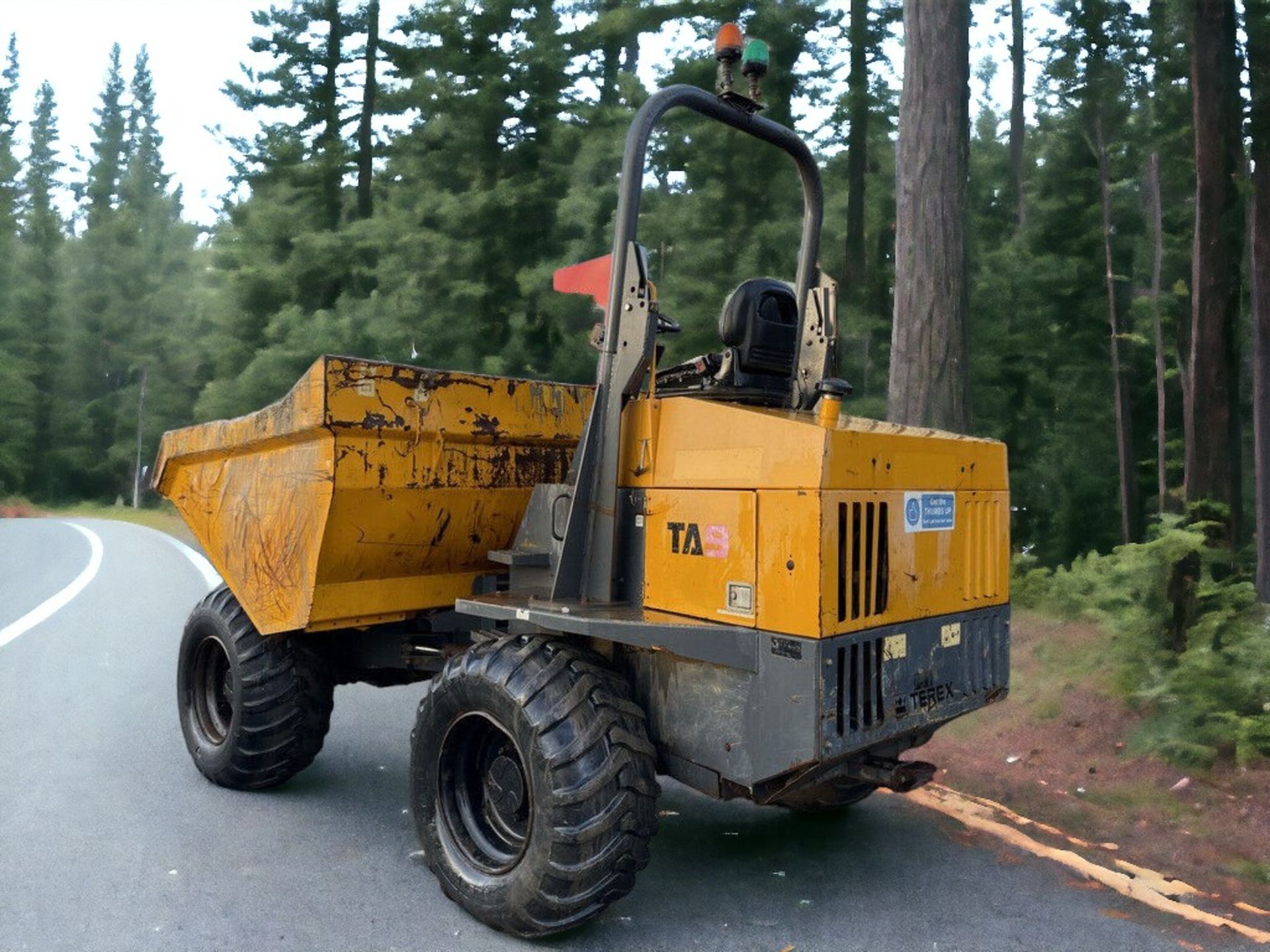 EFFICIENT POWERHOUSE: 2014 TEREX TA9 DUMPER - HIGH CAPACITY, LOW HOURS - Bild 8 aus 11