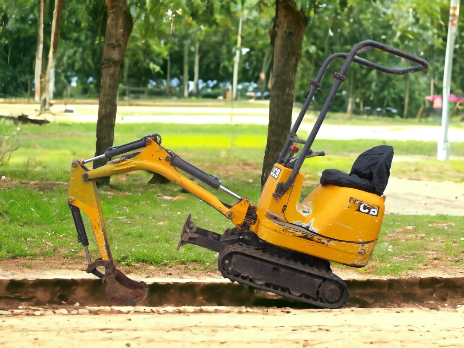 UNLEASH PRECISION AND POWER WITH THE JCB 8008 EXCAVATOR - Image 3 of 13