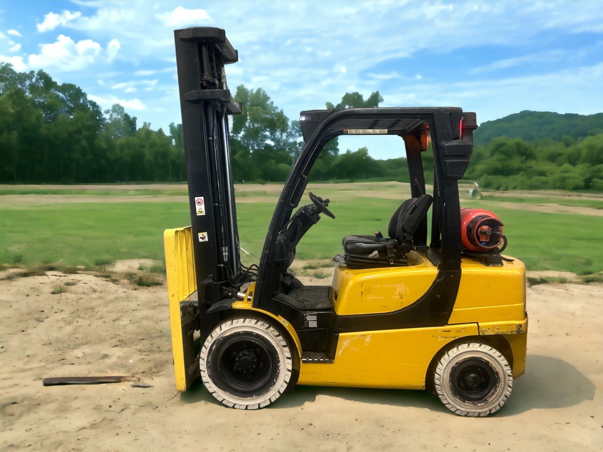 2010 YALE GLP30VX LPG FORKLIFT