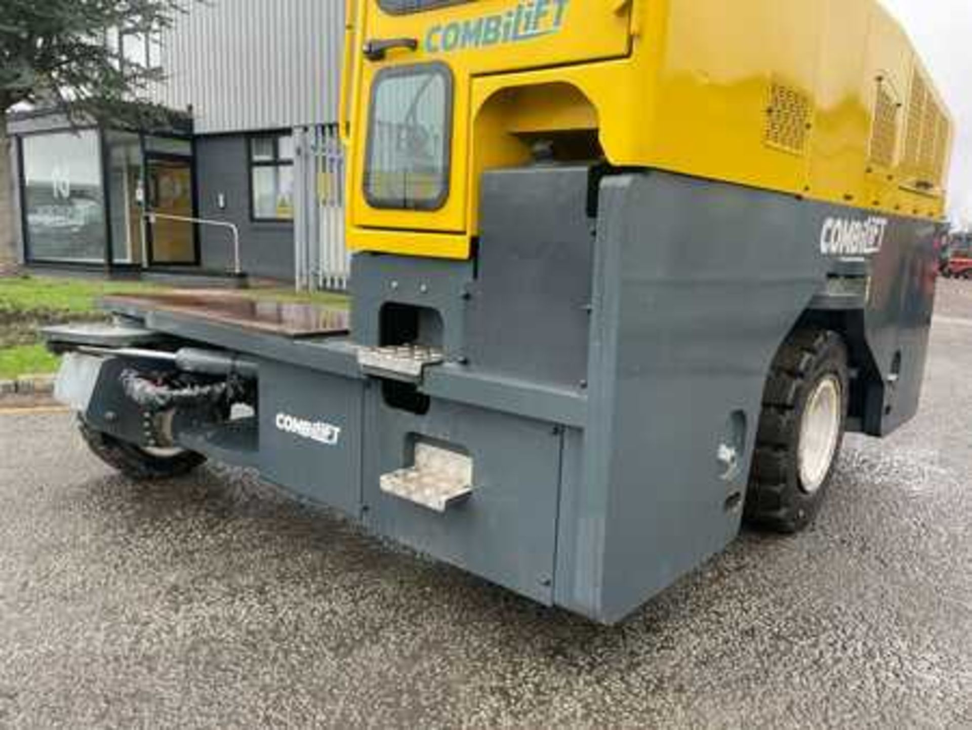 FOUR-WAY TRUCKS COMBILIFT C8000 - Bild 8 aus 9