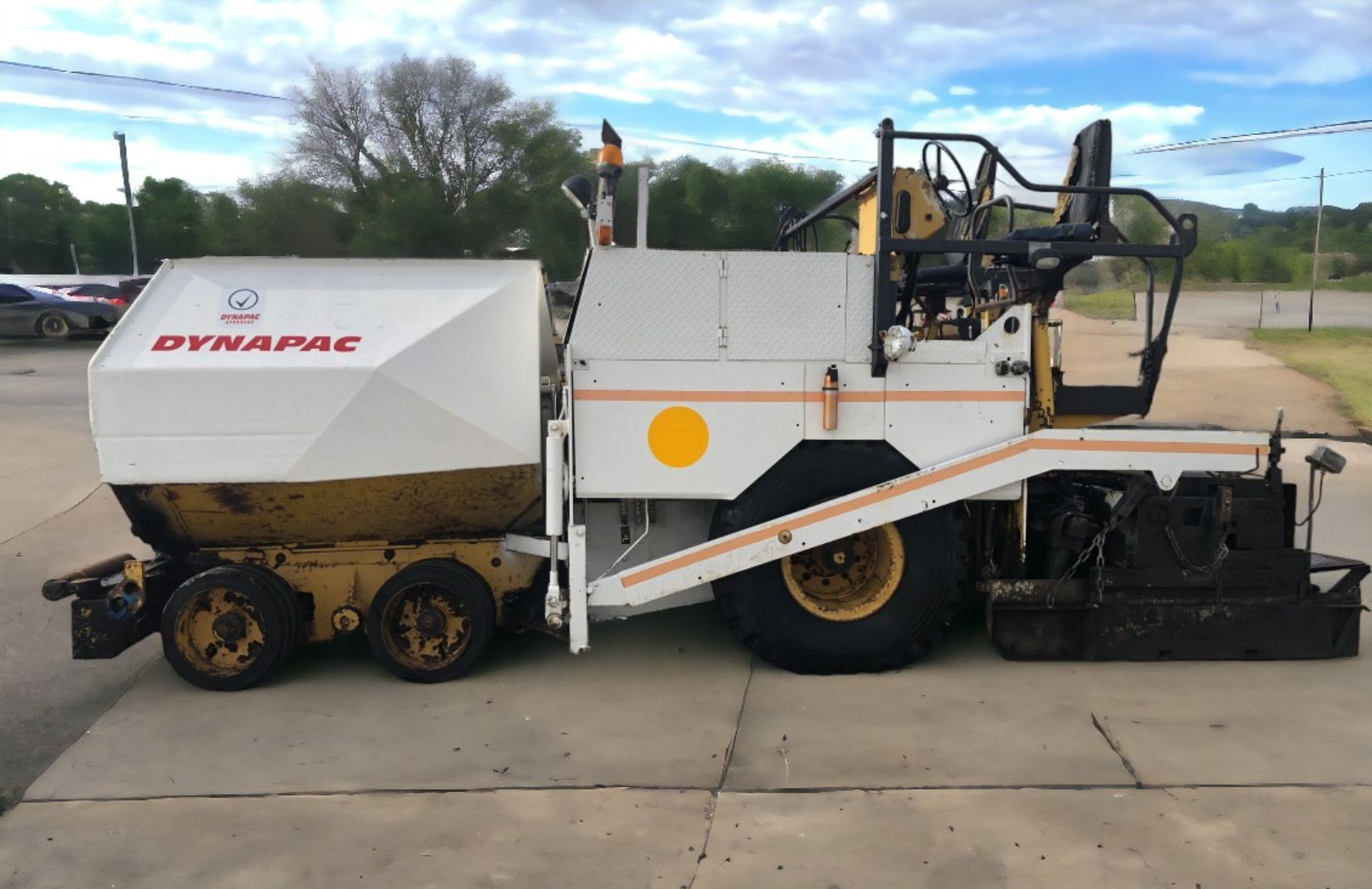 DYNAPAC 1104 ASPHALT TARMAC PAVER