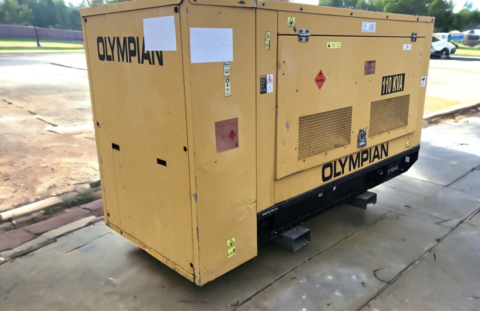 CAT OLYMPIAN 100 KVA SUPER SILENT GENERATOR - Image 2 of 9