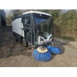 2013 JOHNSTON ROAD SWEEPER (HYDROSTATIC)