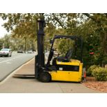 DAEWOO ELECTRIC 3-WHEEL FORKLIFT - MODEL B18T-2 (2002) **(INCLUDES CHARGER)**