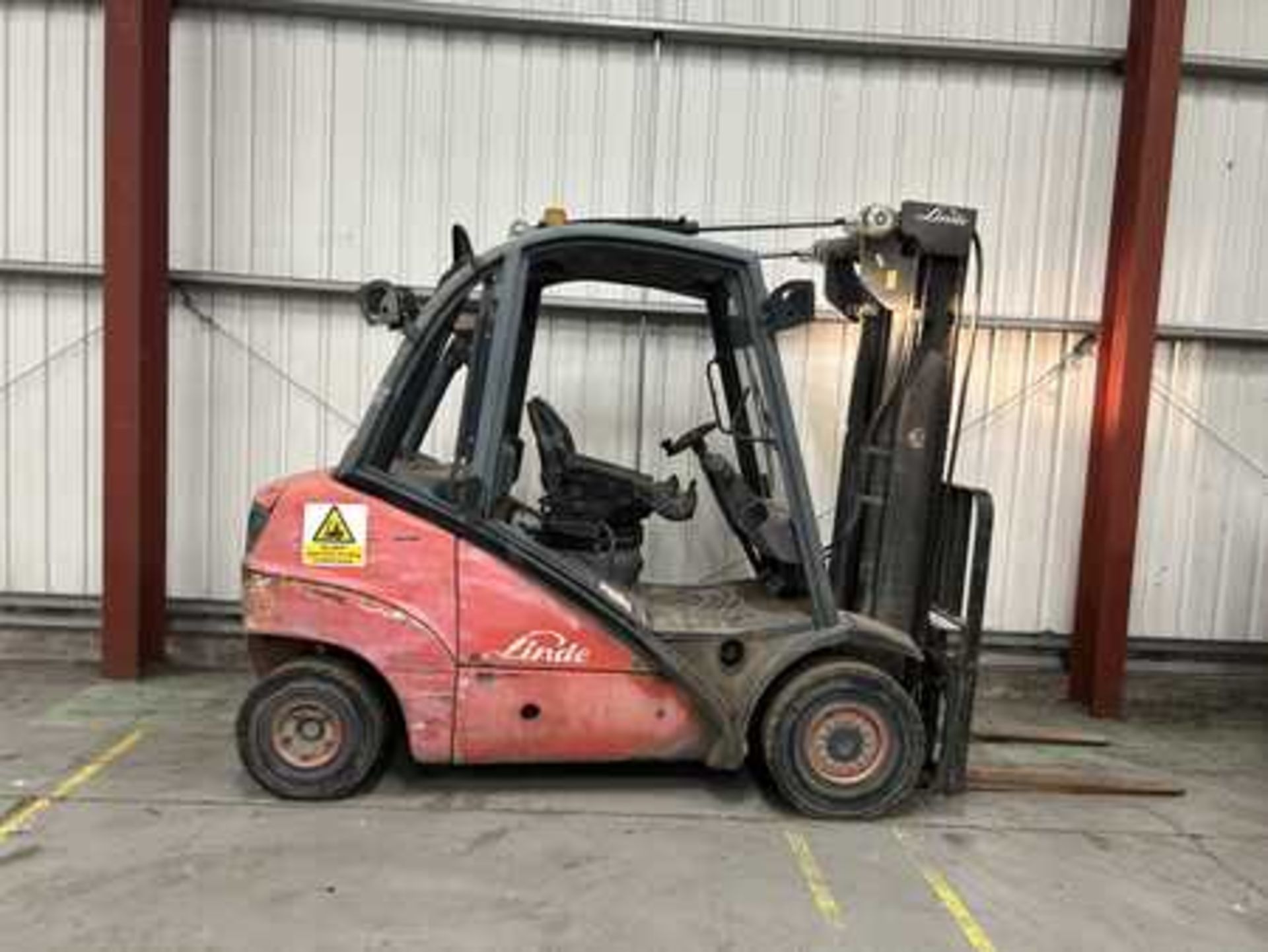 >>>SPECIAL CLEARANCE<<< DIESEL FORKLIFTS LINDE H35D - Image 5 of 6