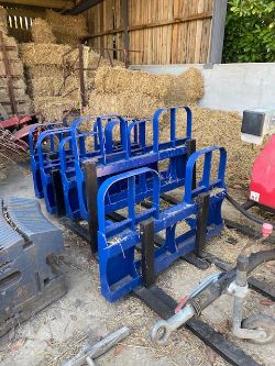 NEW PALLET FORKS