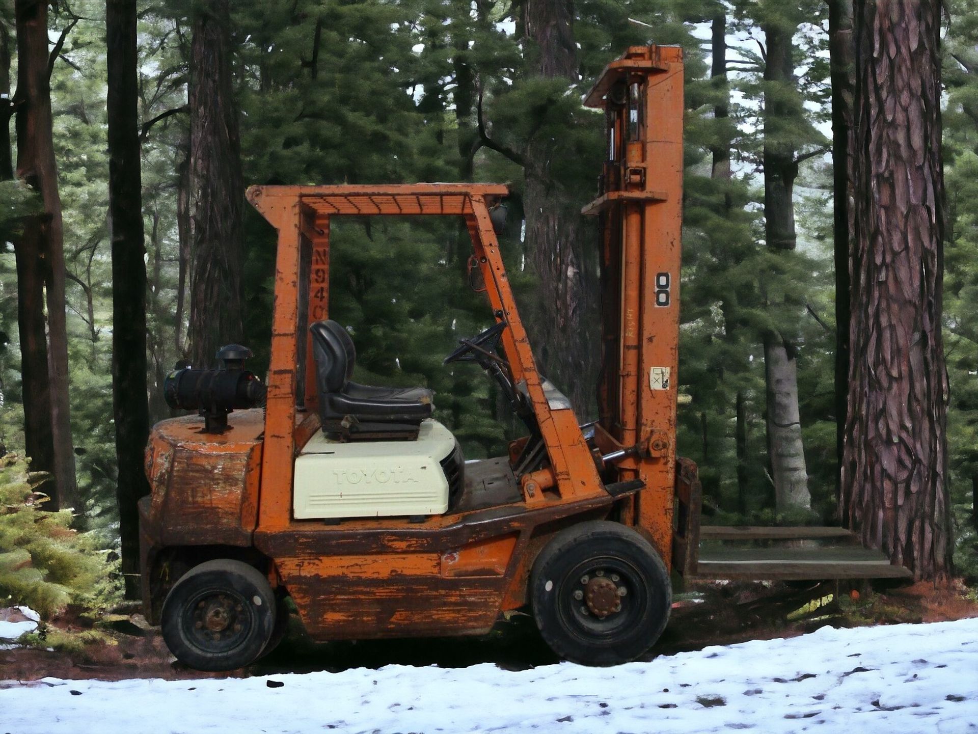 TOYOTA 4FDF25 FORKLIFT - Image 2 of 10