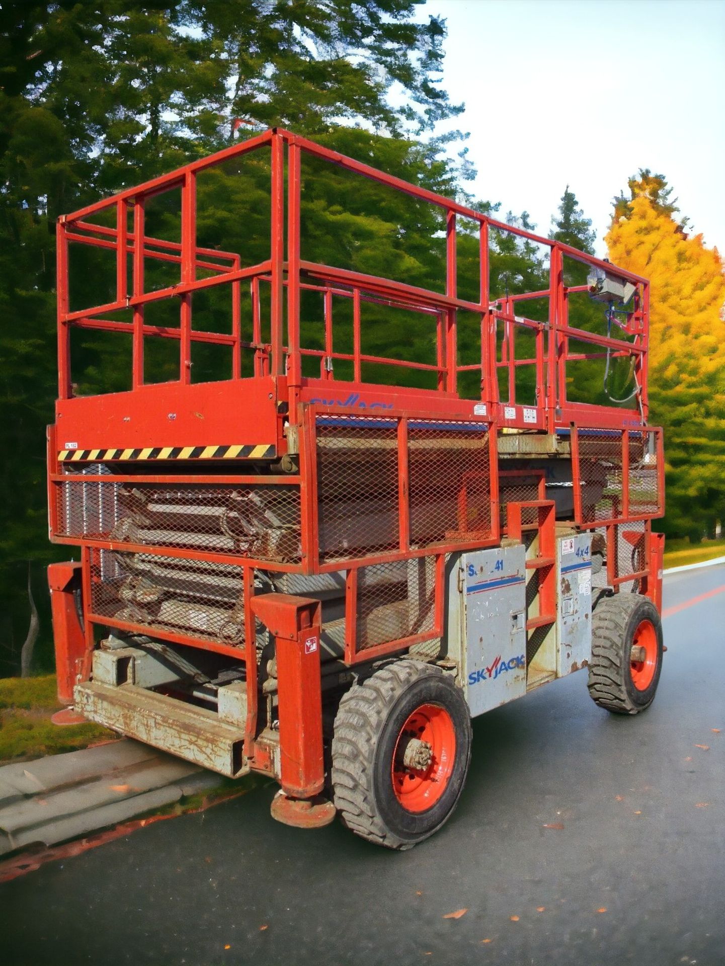 2007 ELEVATE YOUR PROJECTS WITH THE SKYJACK SJ8841 SCISSOR LIFT - Image 3 of 11