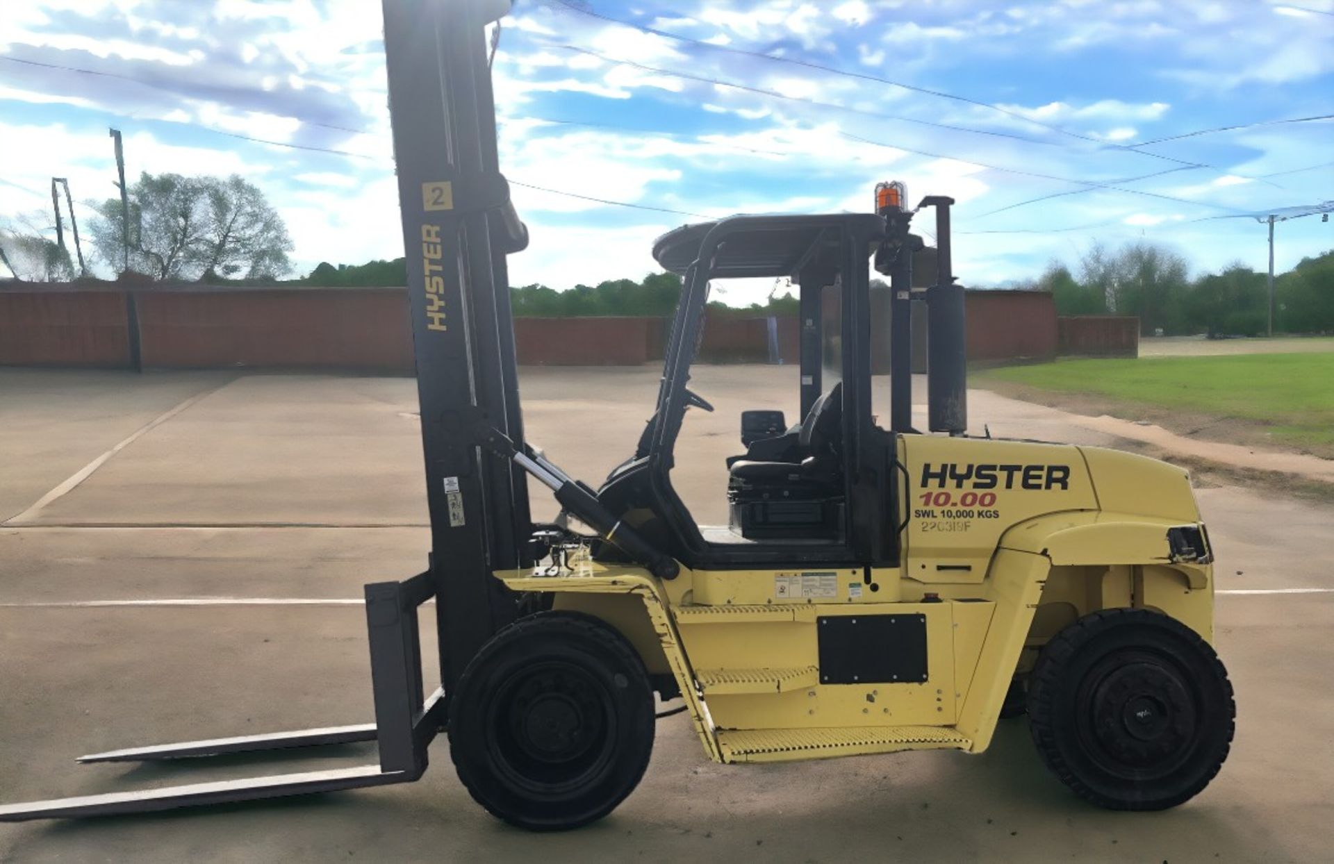 HYSTER H10.00XM ,10 TON DIESEL FORKLIFT