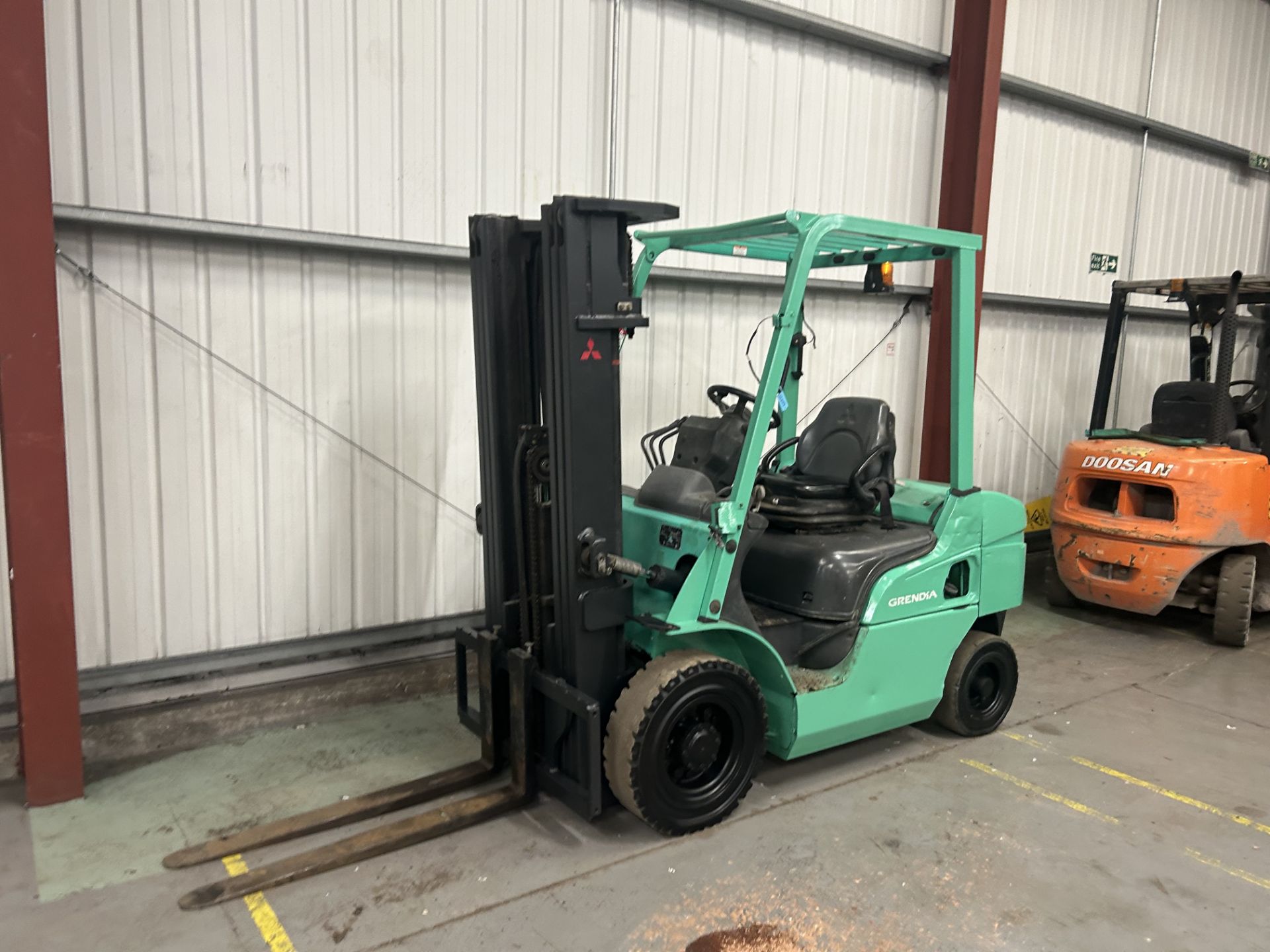 DIESEL FORKLIFTS MITSUBISHI FD25NT - Image 2 of 6