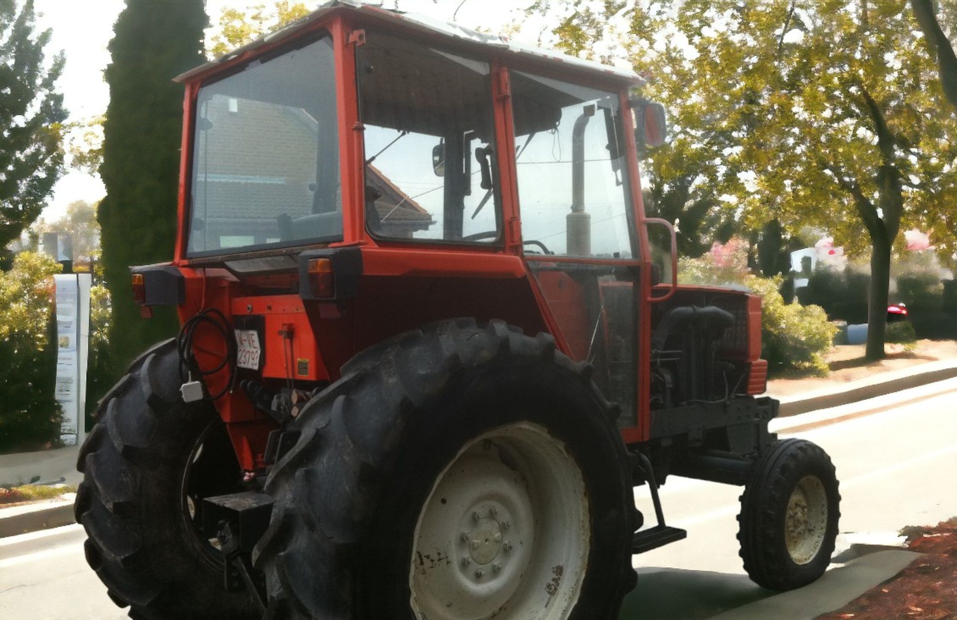 KUBOTA 70 HP 4×2 AG TRACTOR - Image 6 of 7