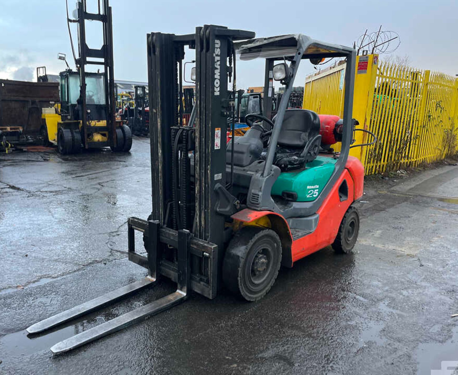 >>>SPECIAL CLEARANCE<<< LPG FORKLIFTS KOMATSU FG25HT-16R - Bild 4 aus 4