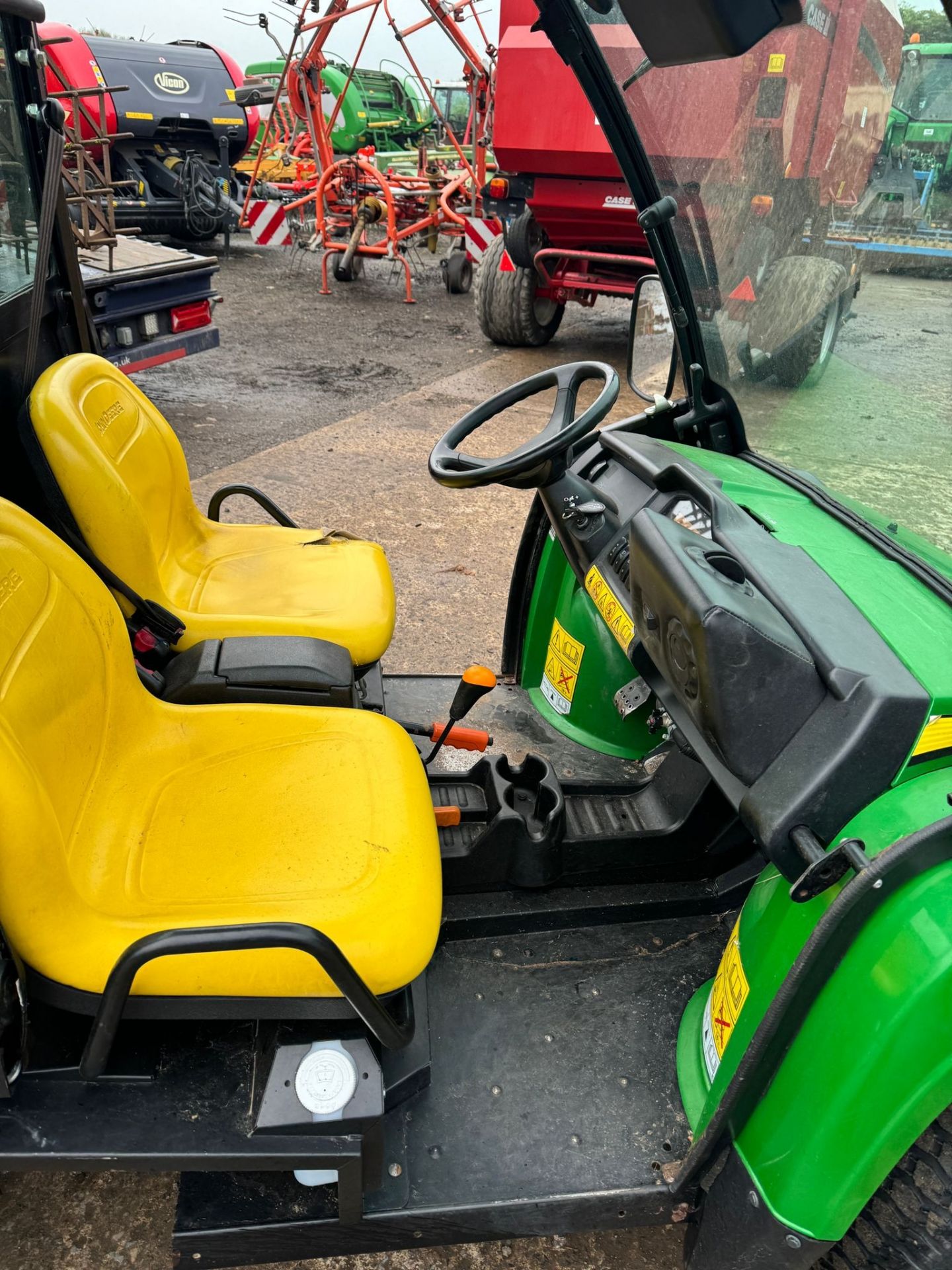 JOHN DEERE HPX815E GATOR 2018 - Image 7 of 15