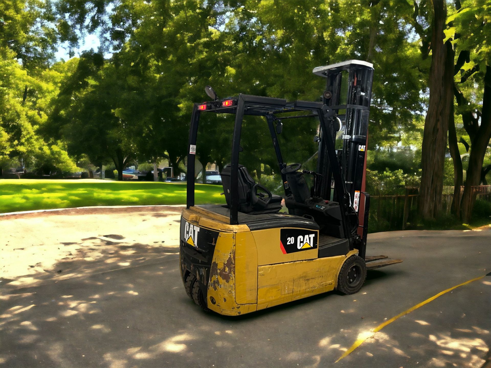 AT LIFT TRUCKS EP20PNT ELECTRIC FORKLIFT **(INCLUDES CHARGER)** - Image 6 of 6