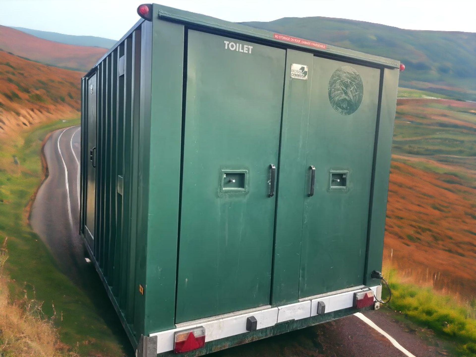 COMPLETE MOBILE WELFARE UNIT: WELFARE AREA, TOILET FACILITIES, GENERATOR ROOM