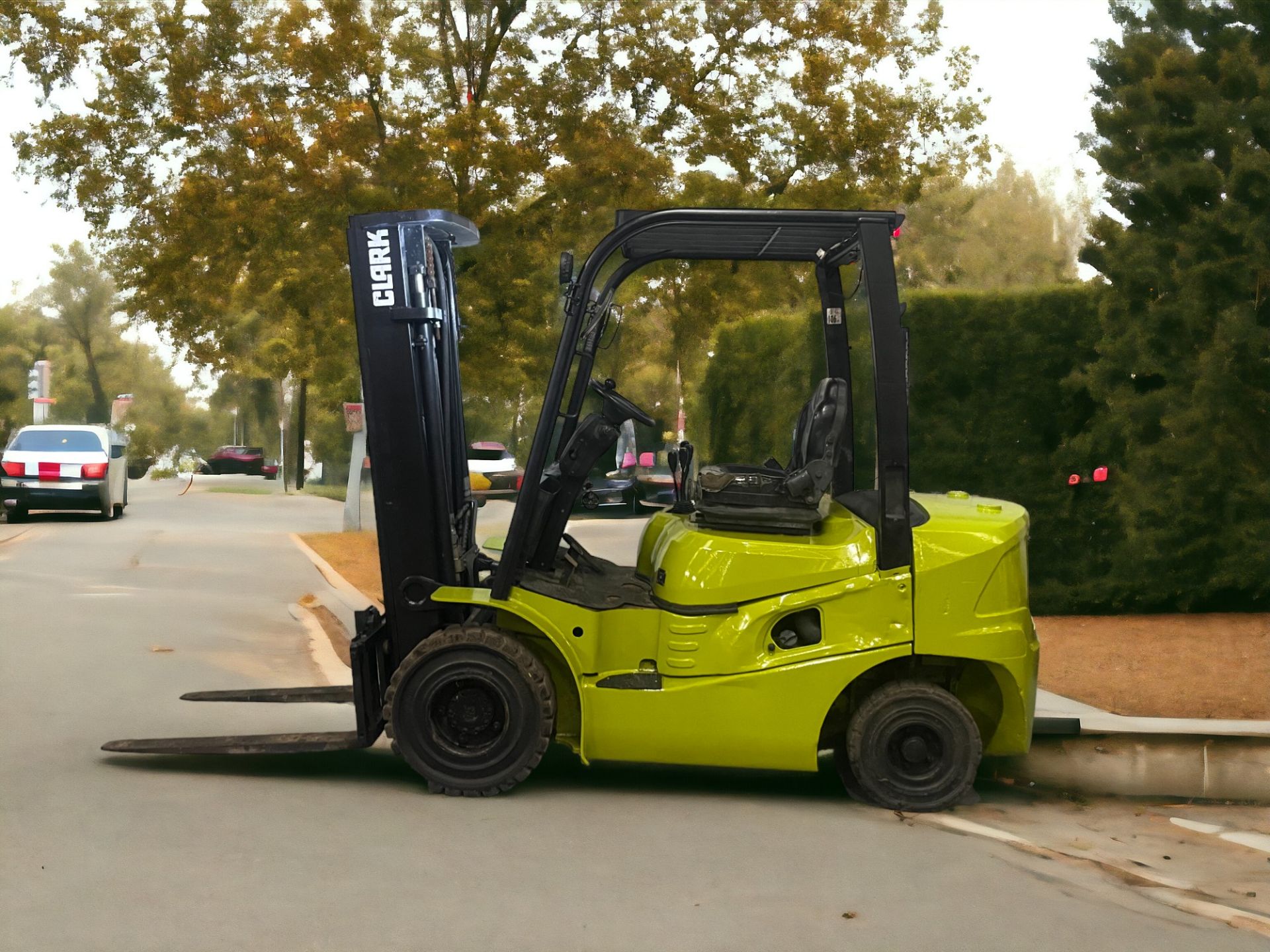 CLARK DIESEL FORKLIFT - MODEL GT625D (2018) - Image 2 of 5