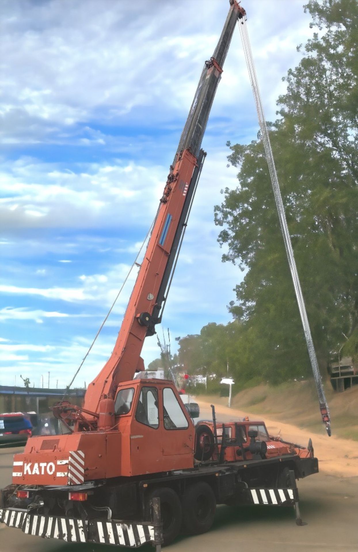 KATO NK200 BE 25 TON TRUCK CRANE - Image 5 of 27