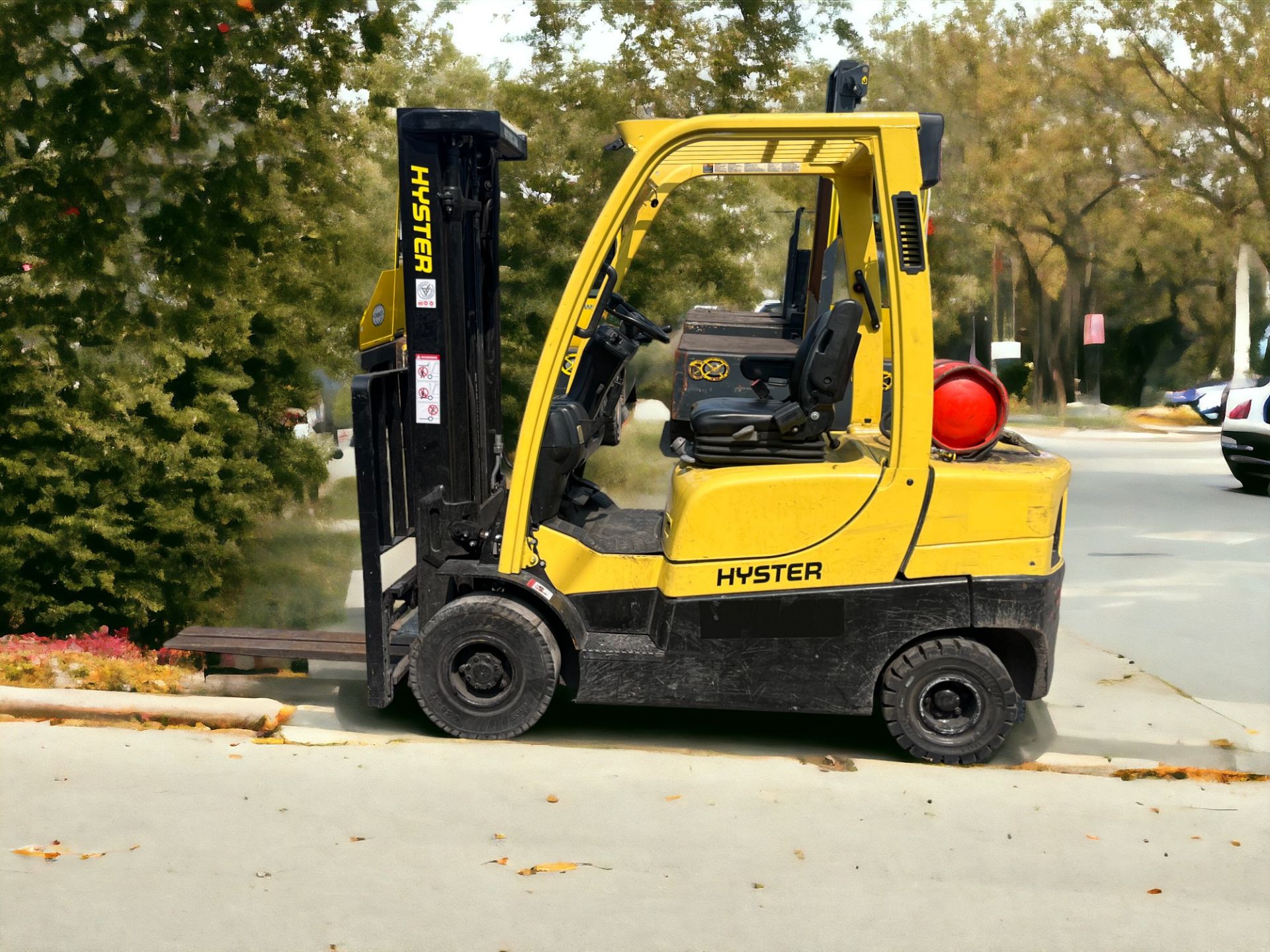 HYSTER LPG FORKLIFT - MODEL H2.5CT (2014) - Image 2 of 8