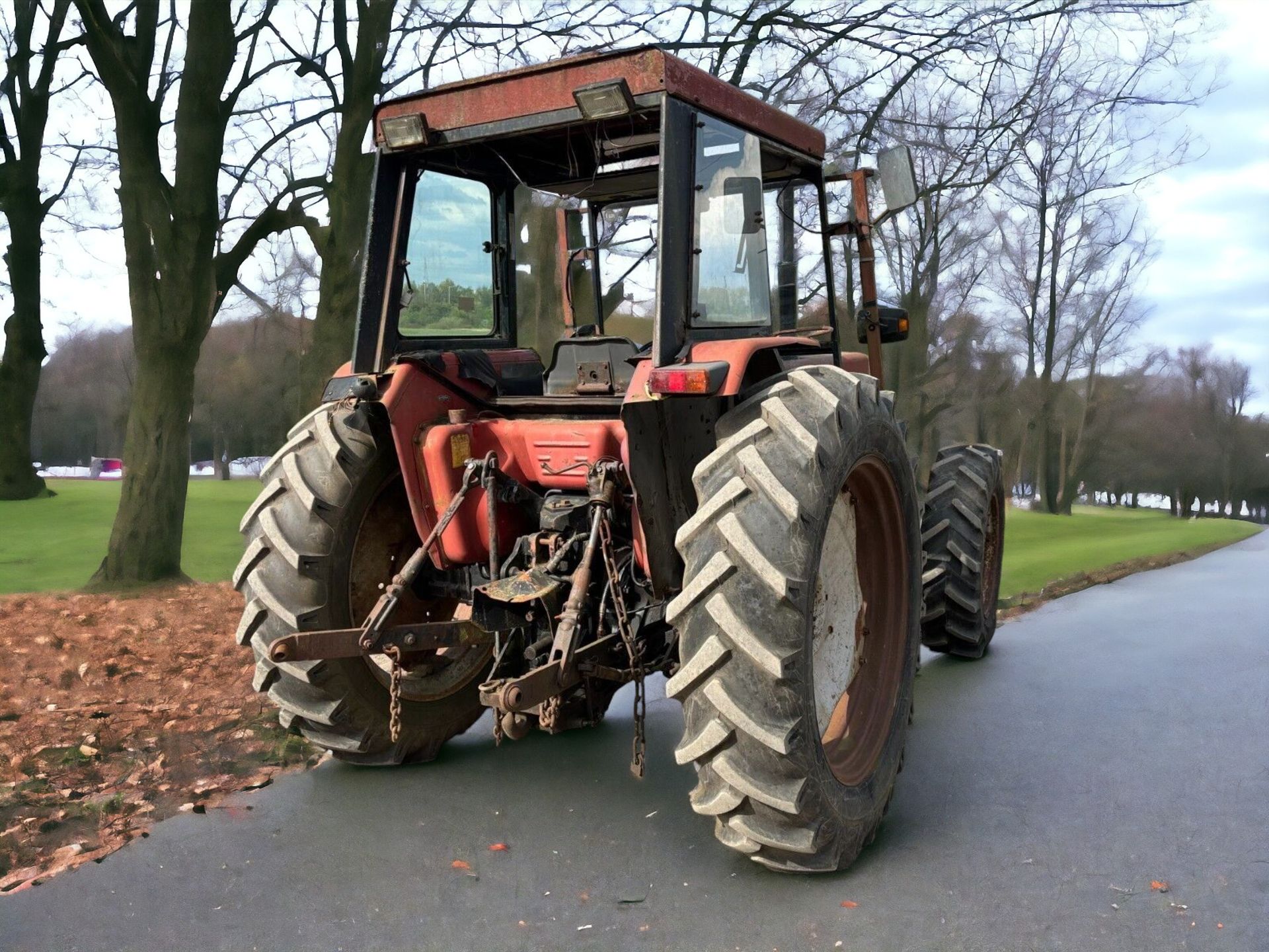 CASE INTERNATIONAL 885 4 WHEEL DRIVE TRACTOR - Image 3 of 8