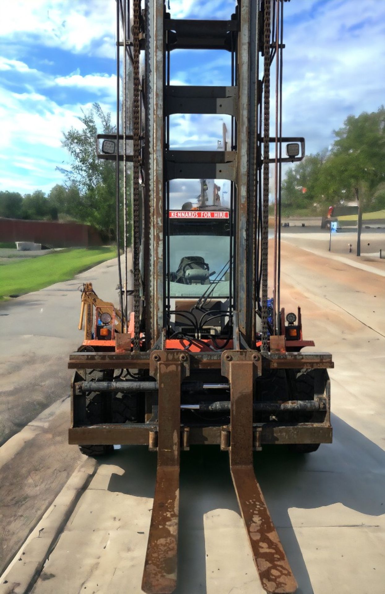 KALMAR DC 10-600 ,10.6 TON DIESEL FORKLIFT - Image 6 of 9