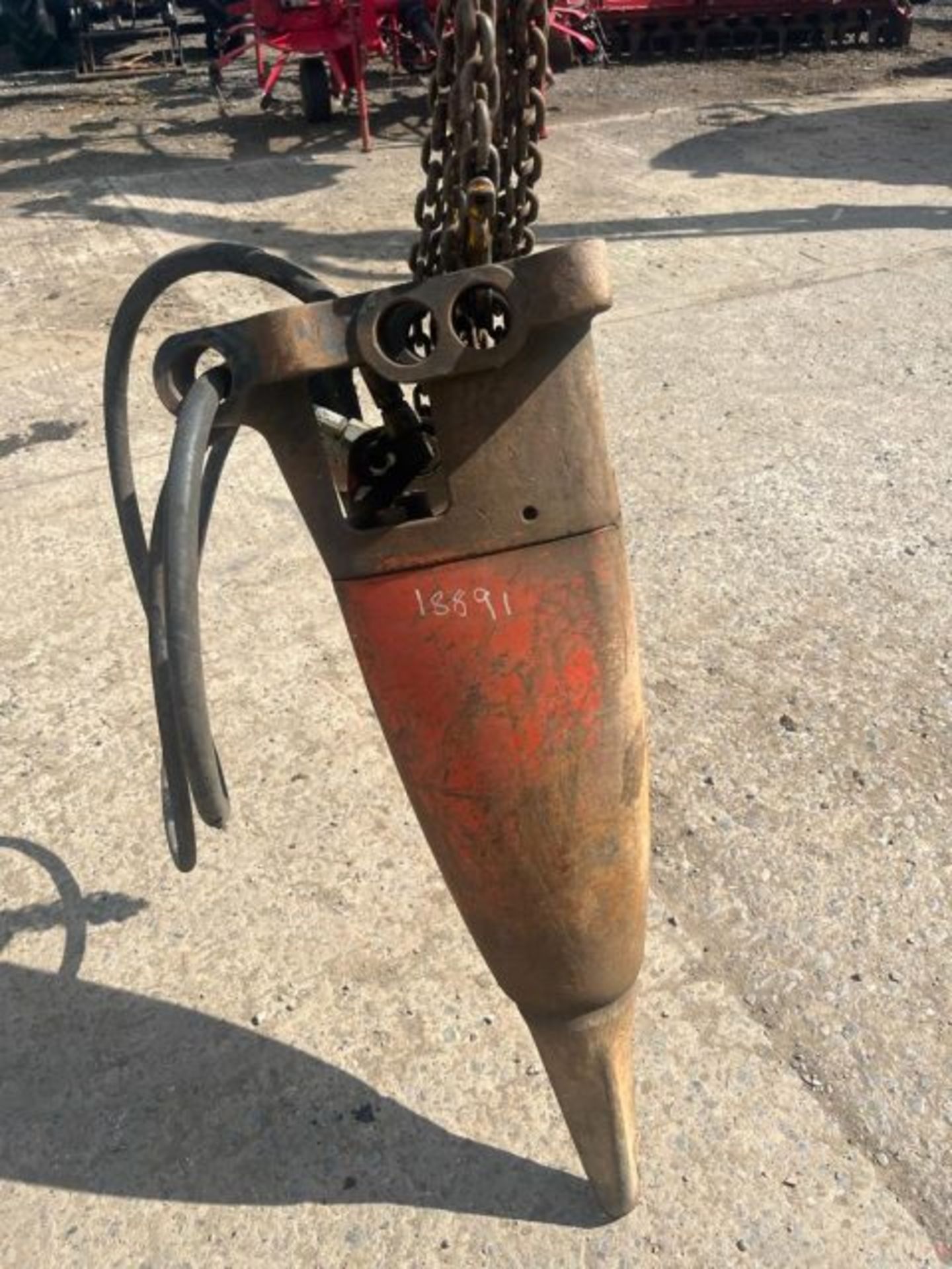 HYDRAULIC BREAKER TO FIT EXCAVATOR