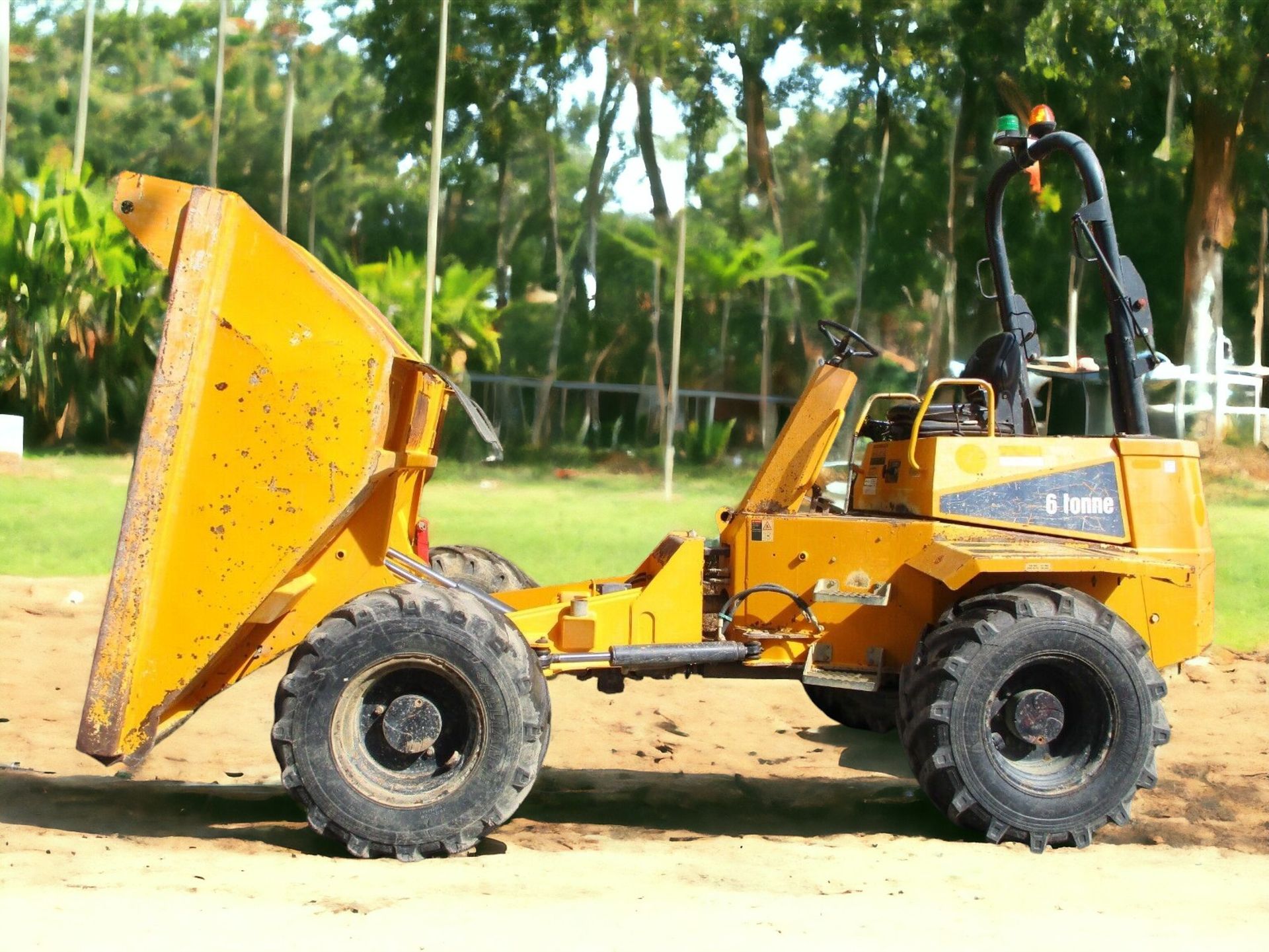 2015 THWAITES 6-TON DUMPER 4420 KG - Image 8 of 11