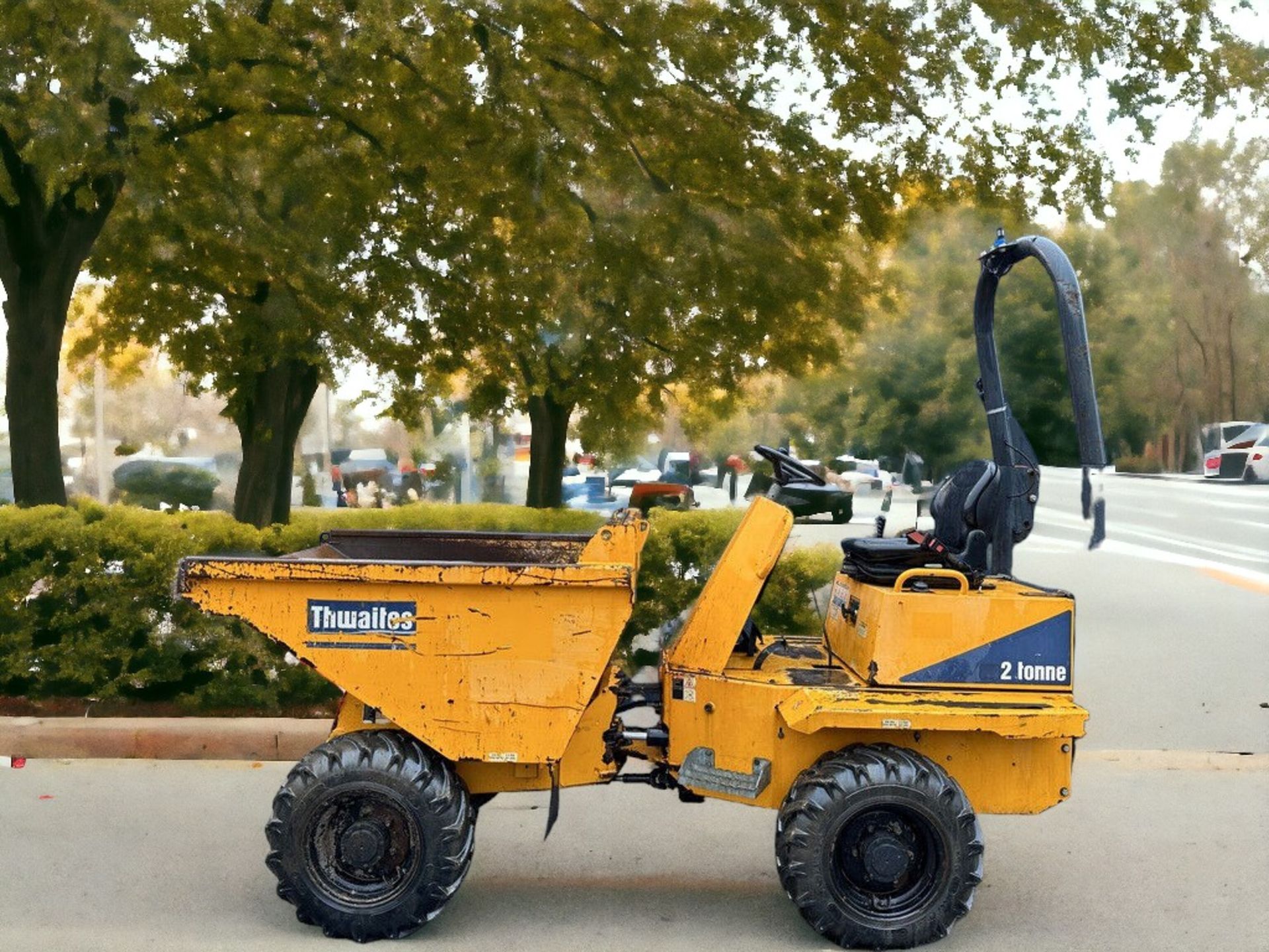 2017 THWAITES 2 TONNE DUMPER