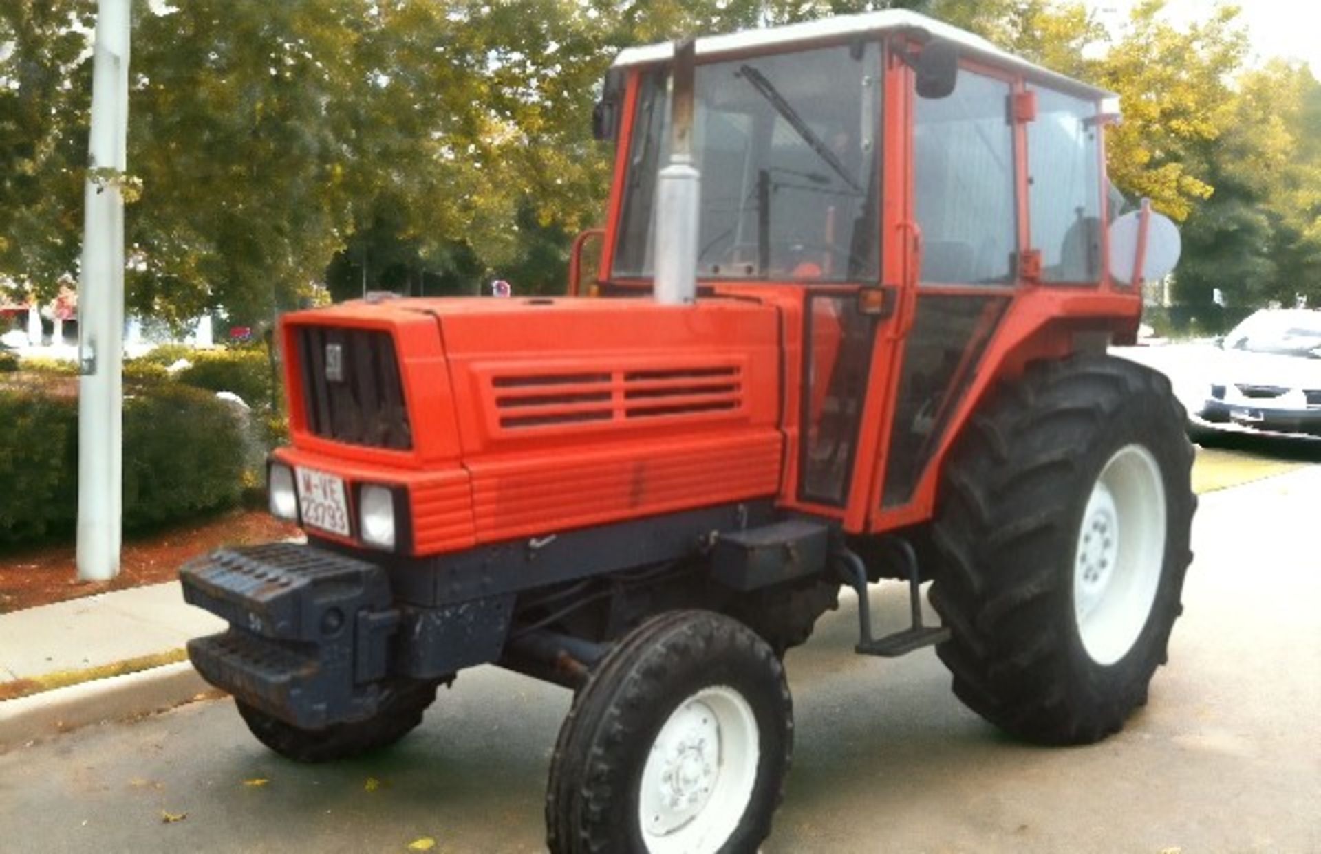 KUBOTA 70 HP 4×2 AG TRACTOR - Image 2 of 7