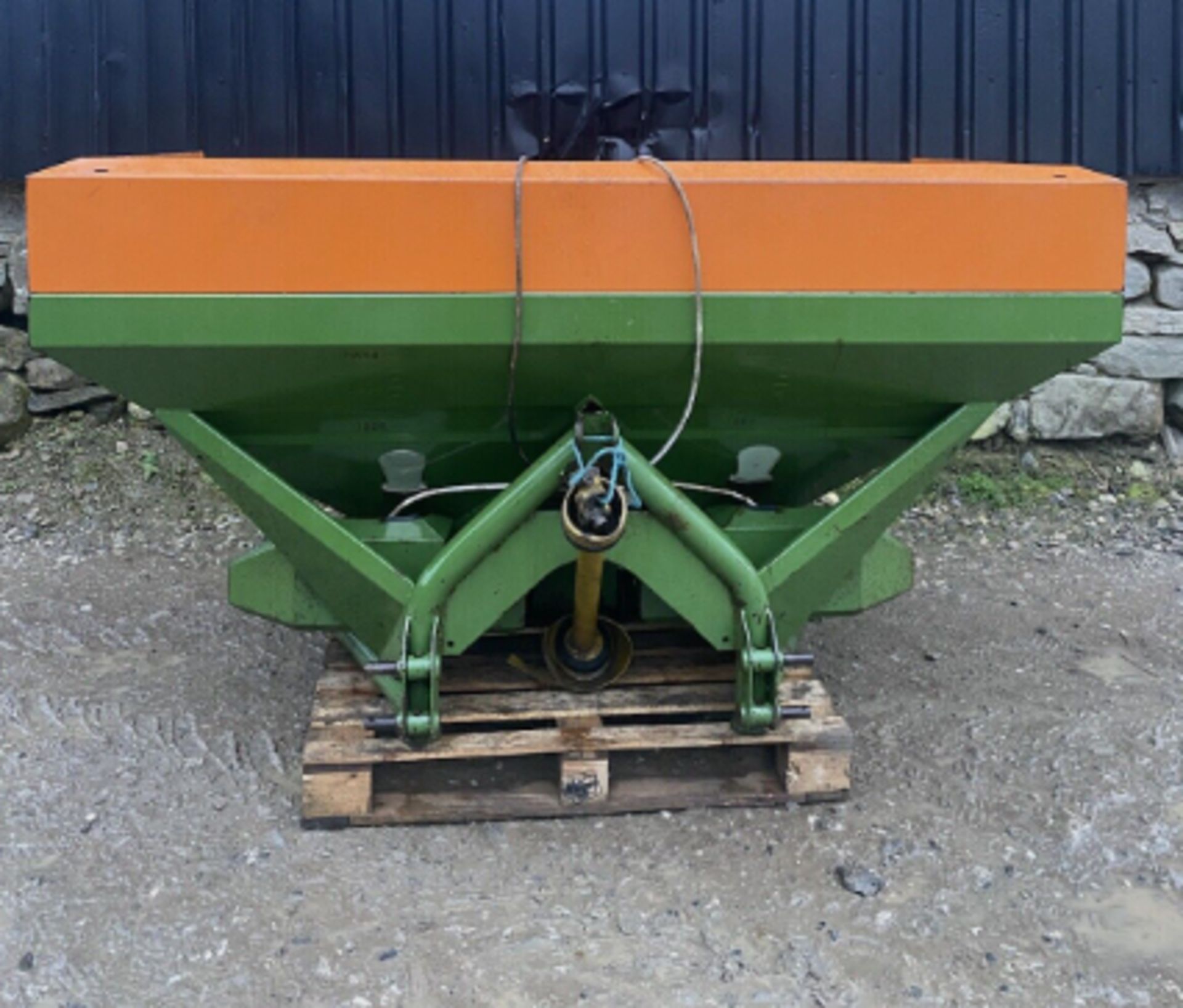 AMAZONE ZA-U 1801 FERTILISER SPREADER