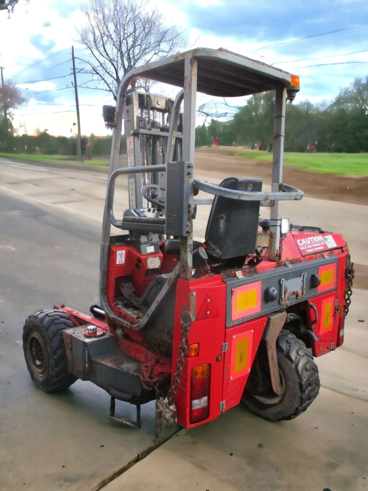 MOFFETT MOUNTY M2003 FORKLIFT - Image 4 of 10