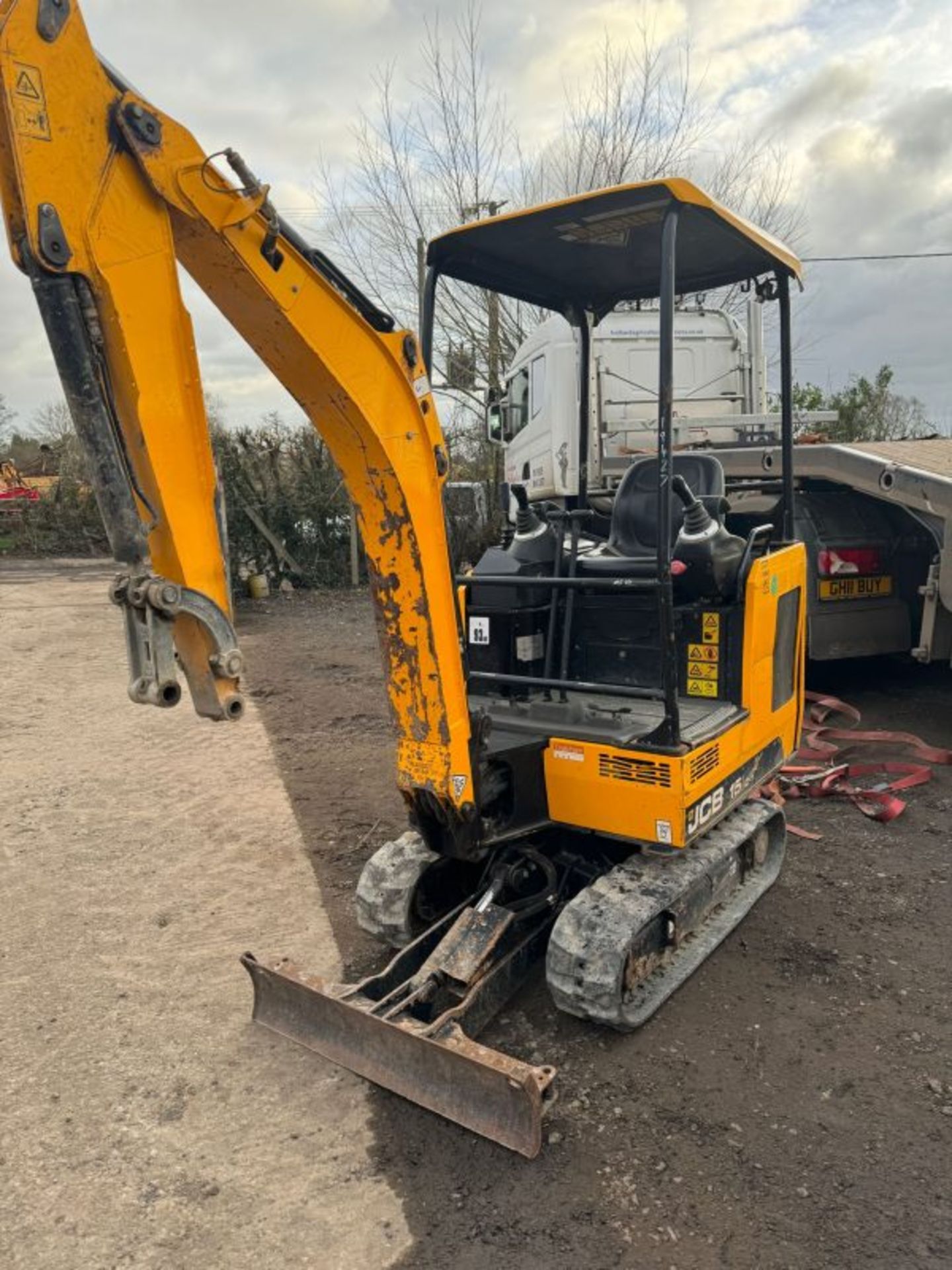 >>>SPECIAL CLEARANCE<<< JCB 15C-1 MINI DIGGER (2019) - Image 2 of 15