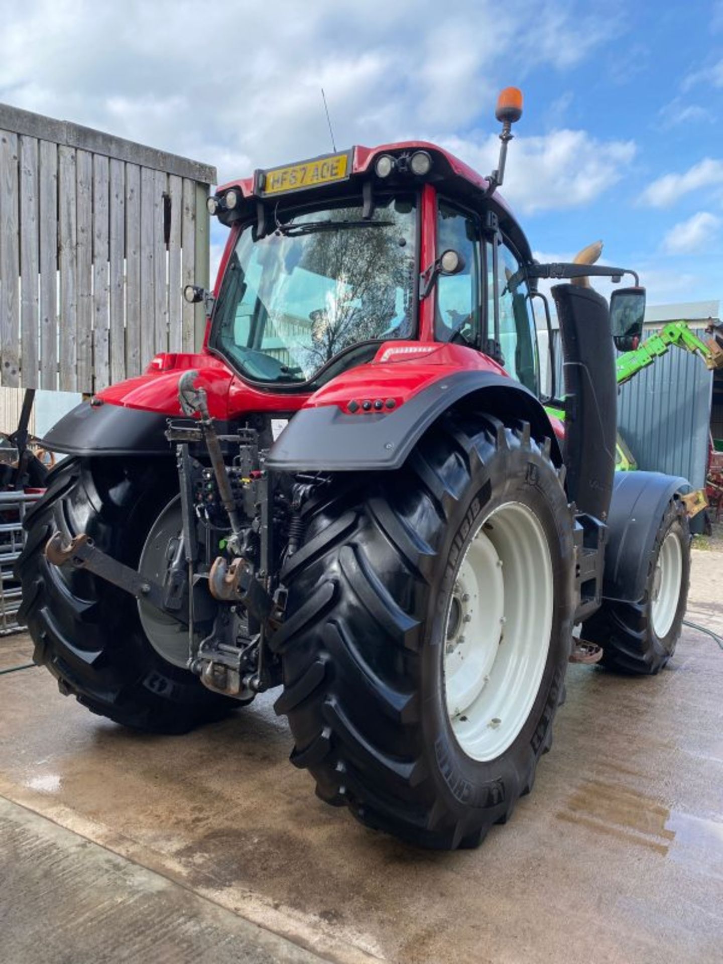 POWERFUL AND RELIABLE 2017 HITECH TRACTOR WITH FRONT LINKAGE! - Image 8 of 21