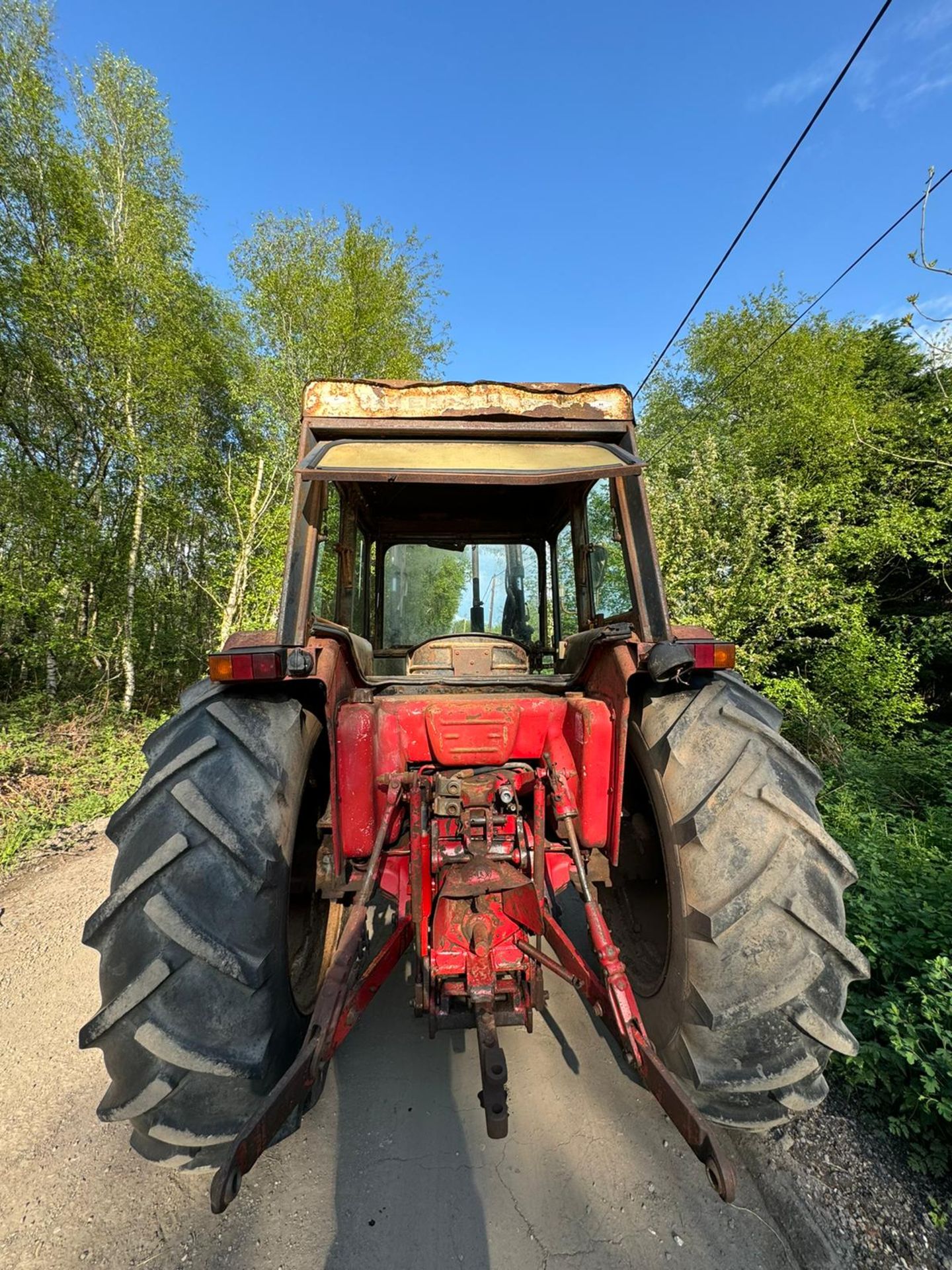 INTERNATIONAL 784 TRACTOR WITH QUICKE POWER LOADER 3360E - Image 5 of 10