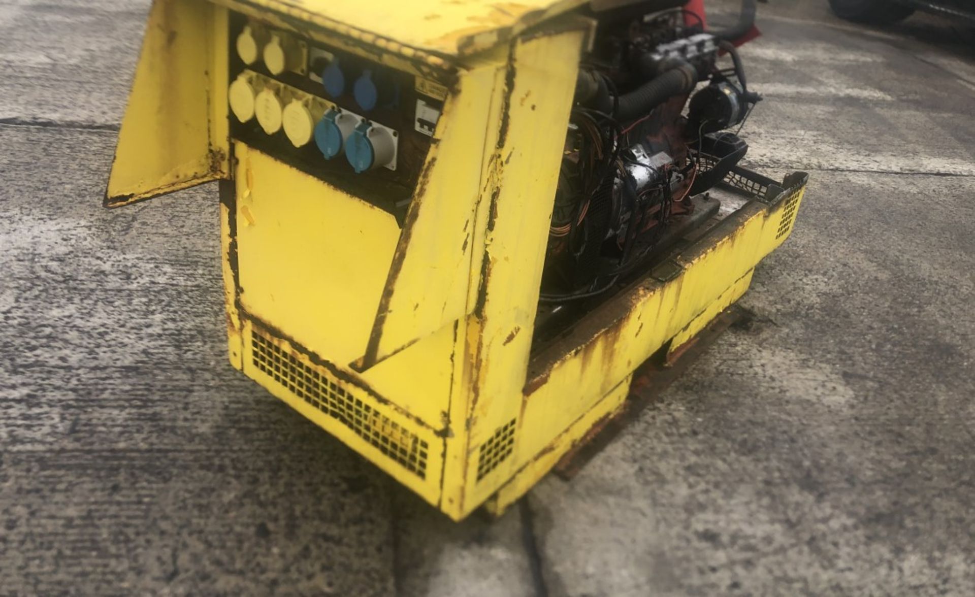 MECCALITE 25 KVA DIESEL GENERATOR