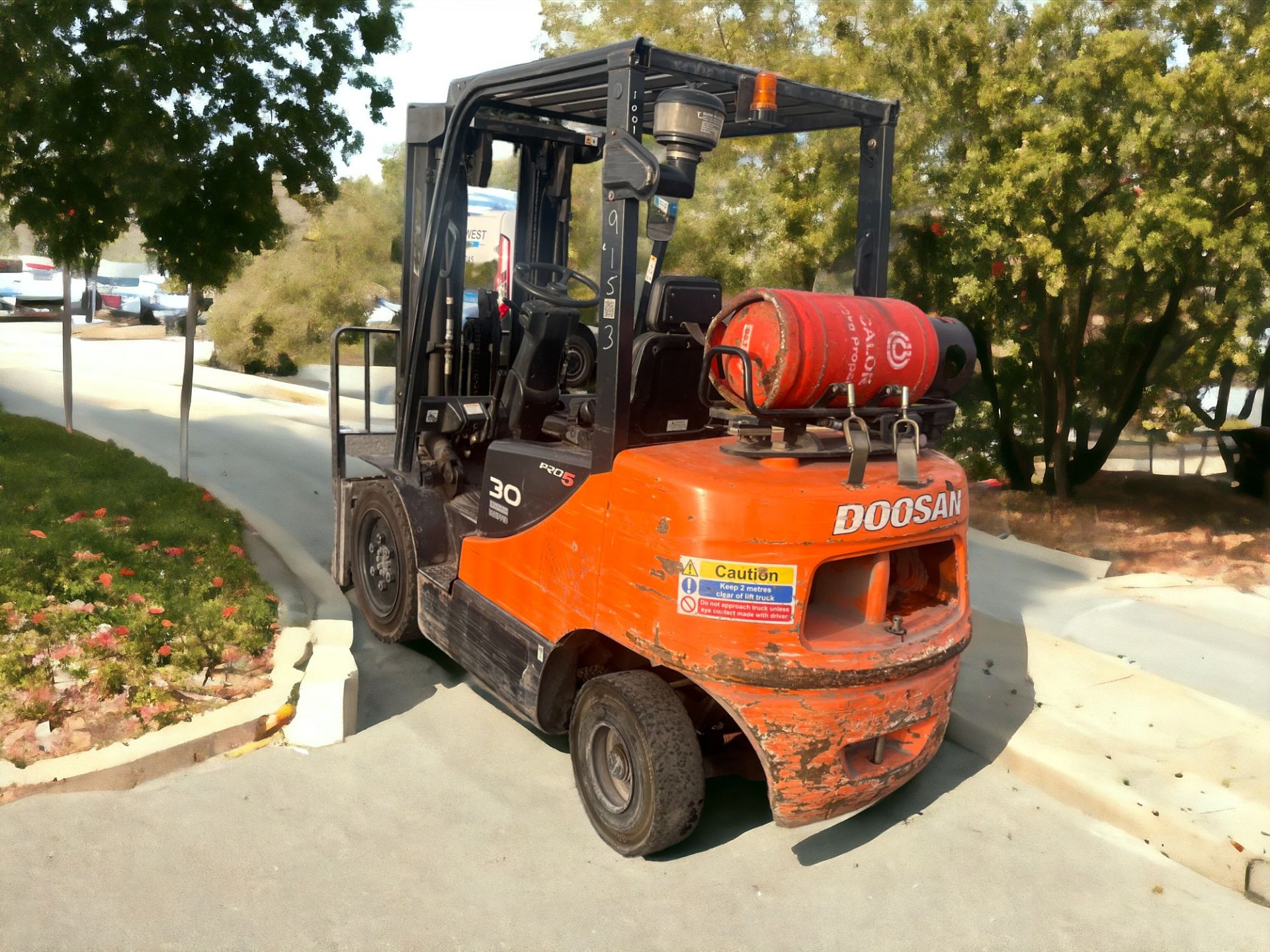 DOOSAN LPG FORKLIFT - MODEL G30P-5 (2010) - Image 6 of 6