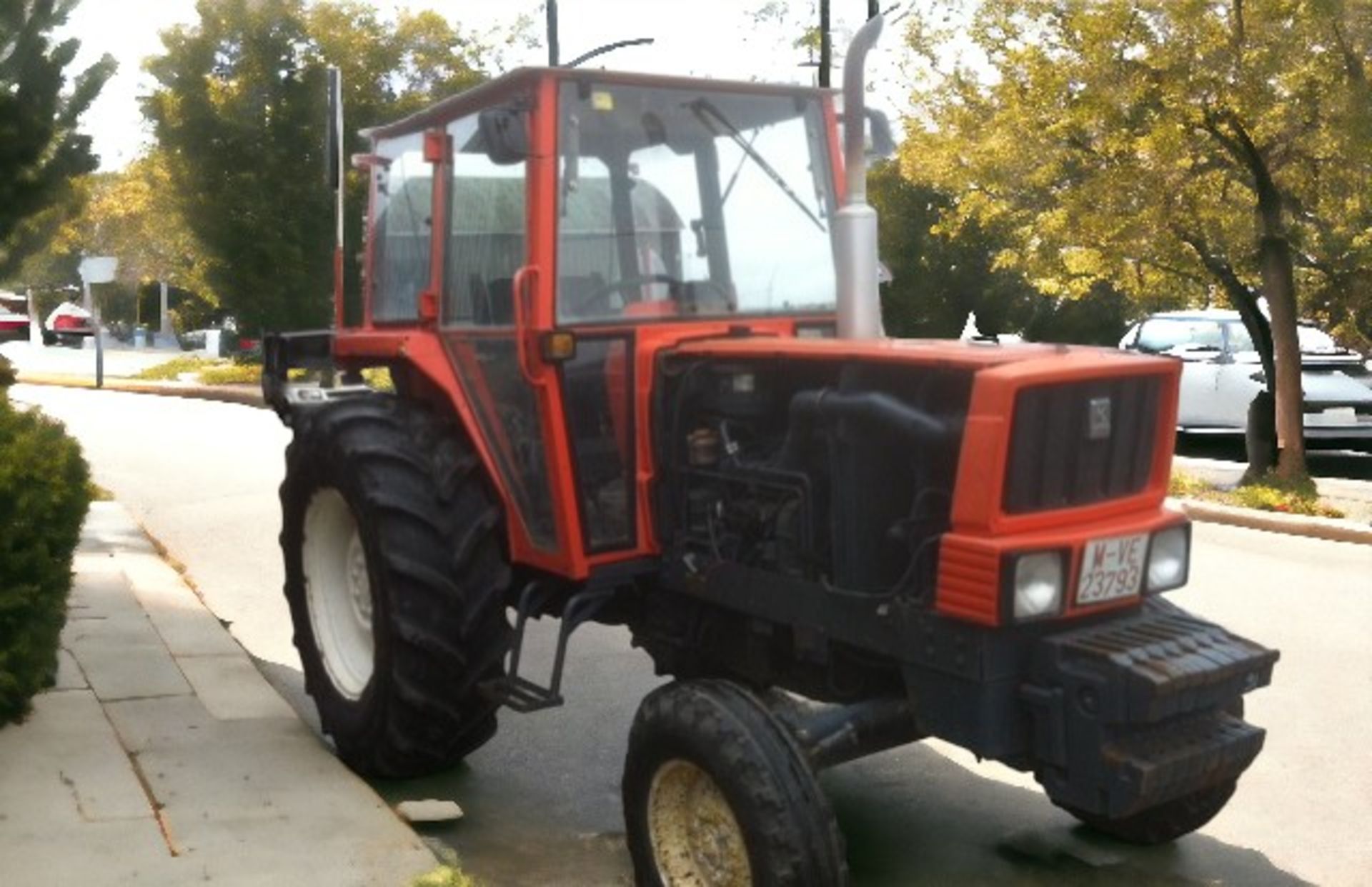 KUBOTA 70 HP 4×2 AG TRACTOR