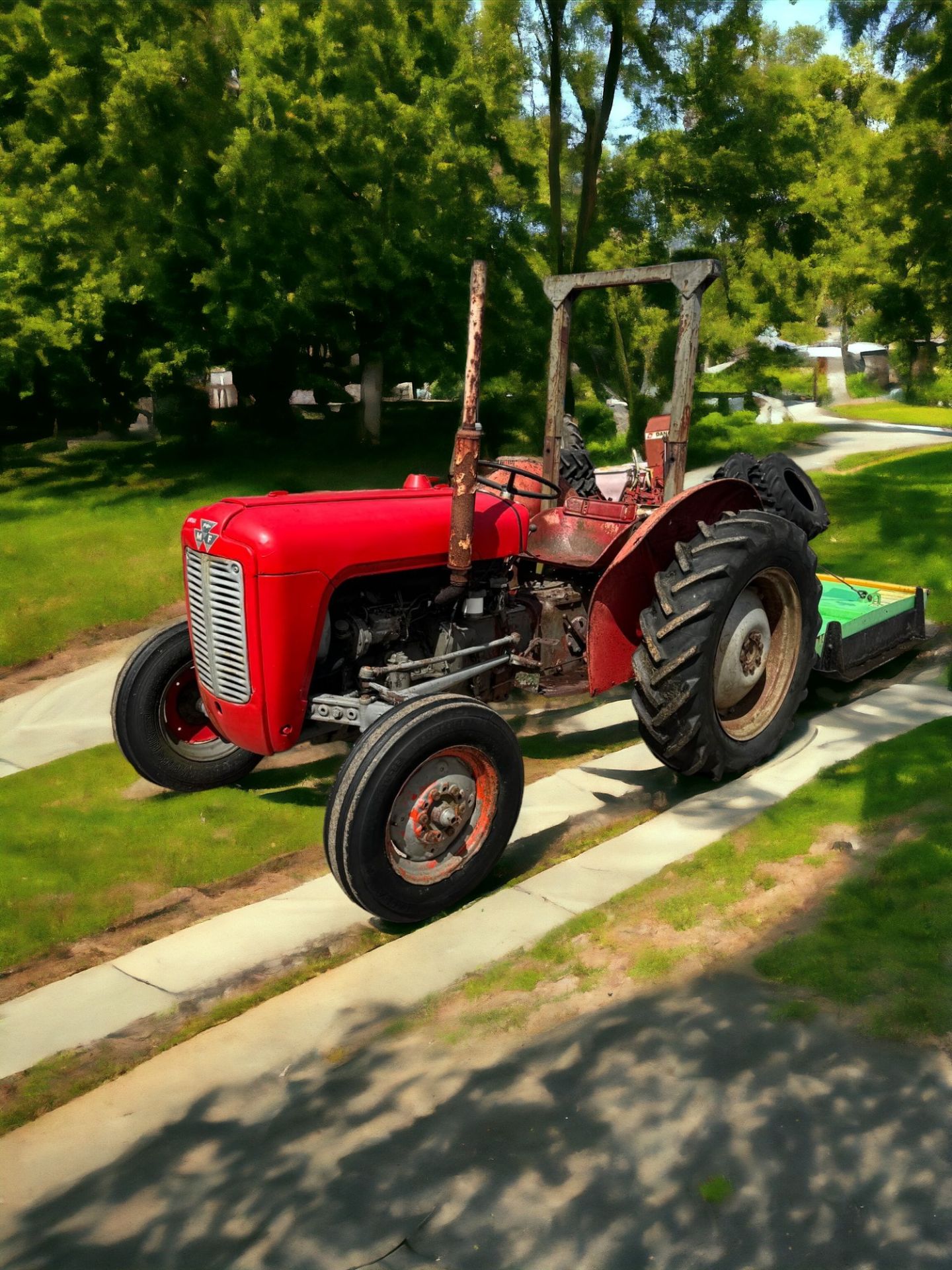 MASSEY FERGUSON 35 TRACTOR (3 CYLINDER) - Image 4 of 5