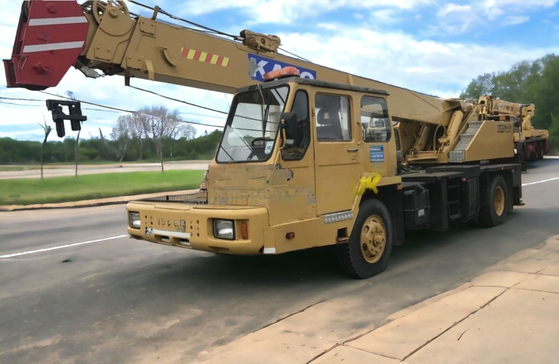 1985 KATO NK 140 15 TON 4×2 TRUCK CRANE - Image 2 of 7