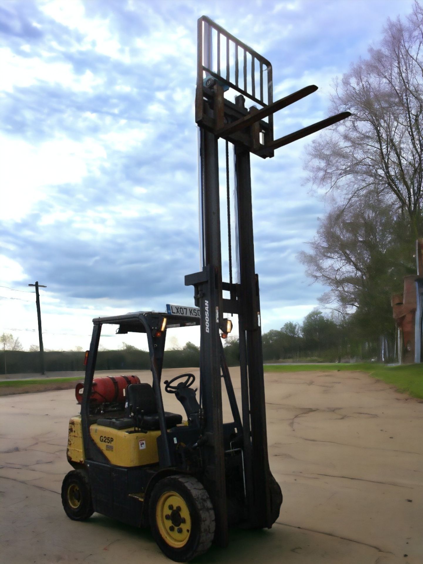 2007 DOOSAN G25P-3 FORKLIFT - Image 4 of 13