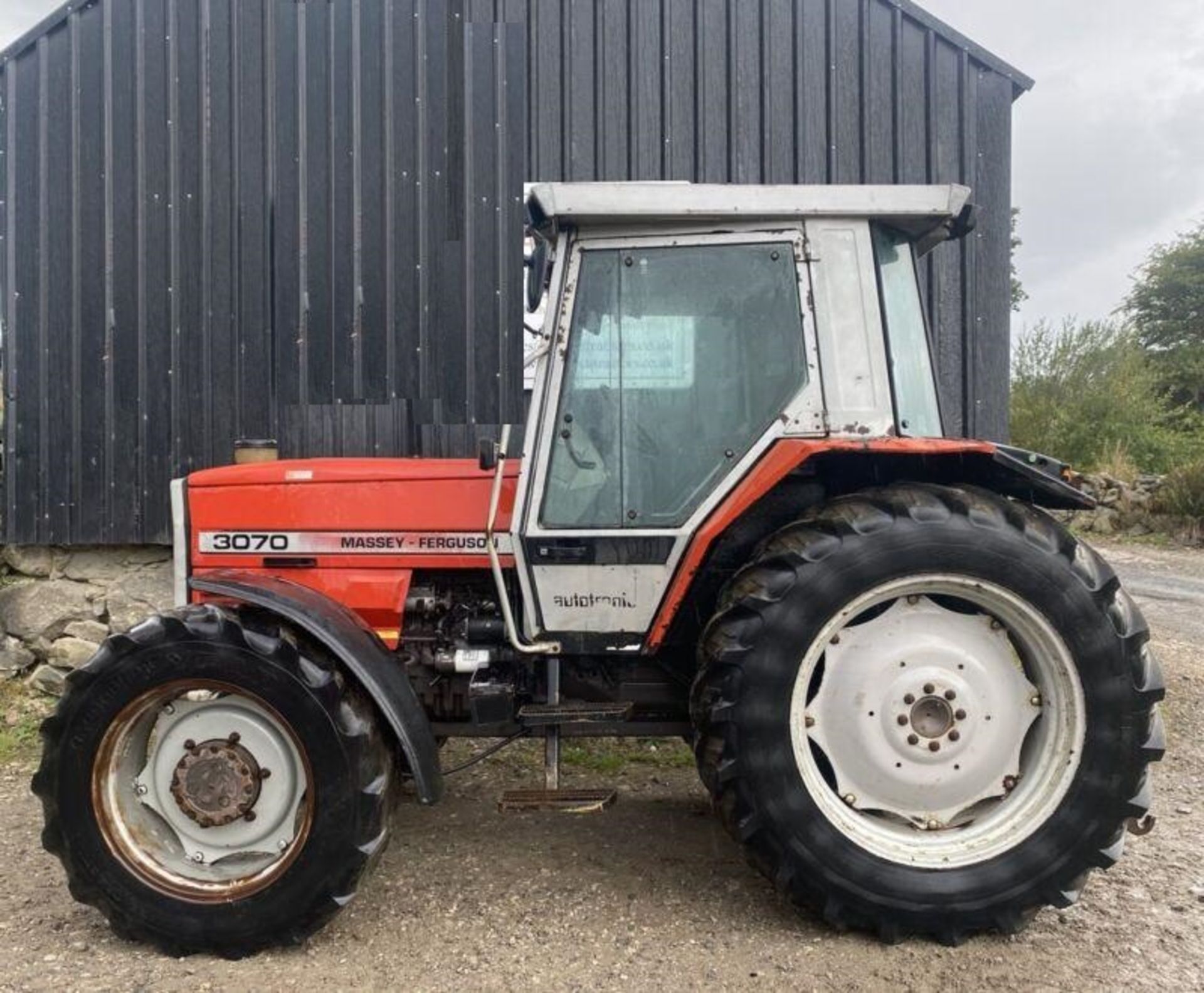 MASSEY FERGUSON 3070 TURBO 4WD AUTOTRONIC FARM TRACTOR - MECHANICALLY PERFECT, READY FOR DUTY! - Image 3 of 11